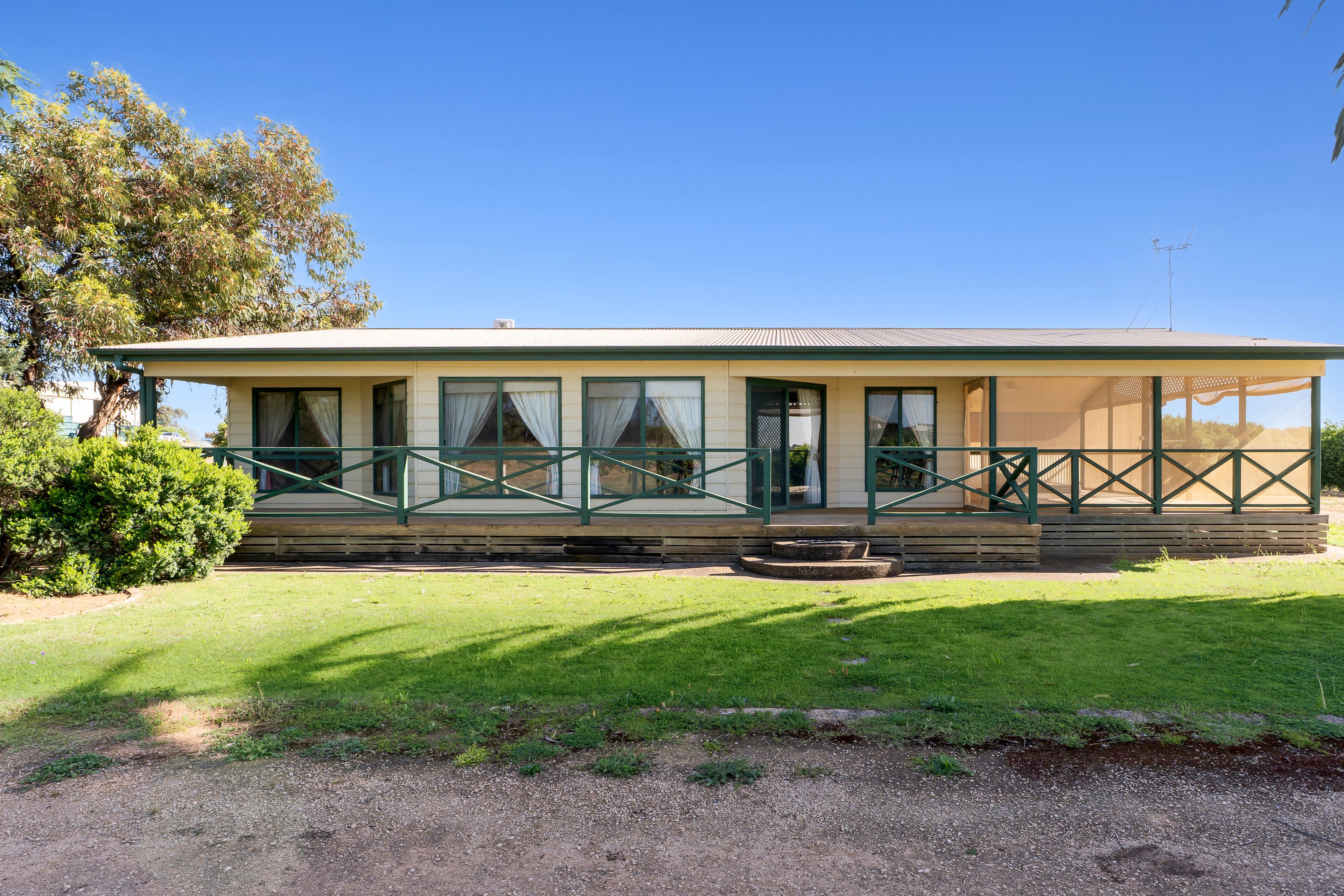 192 Old Cooltong Avenue, Renmark, SA 5341