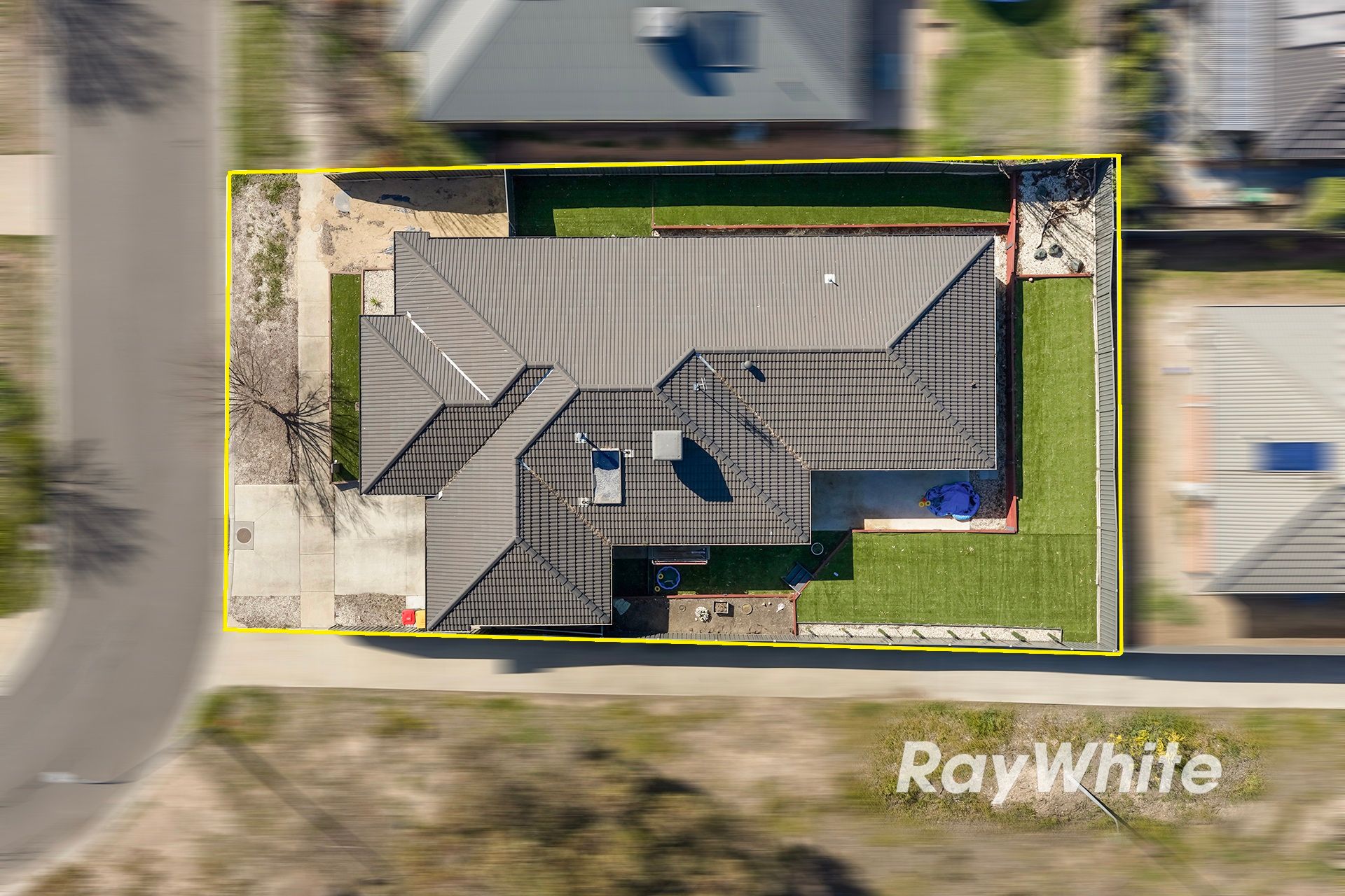 2 Daisy Street — photo 21 of 24