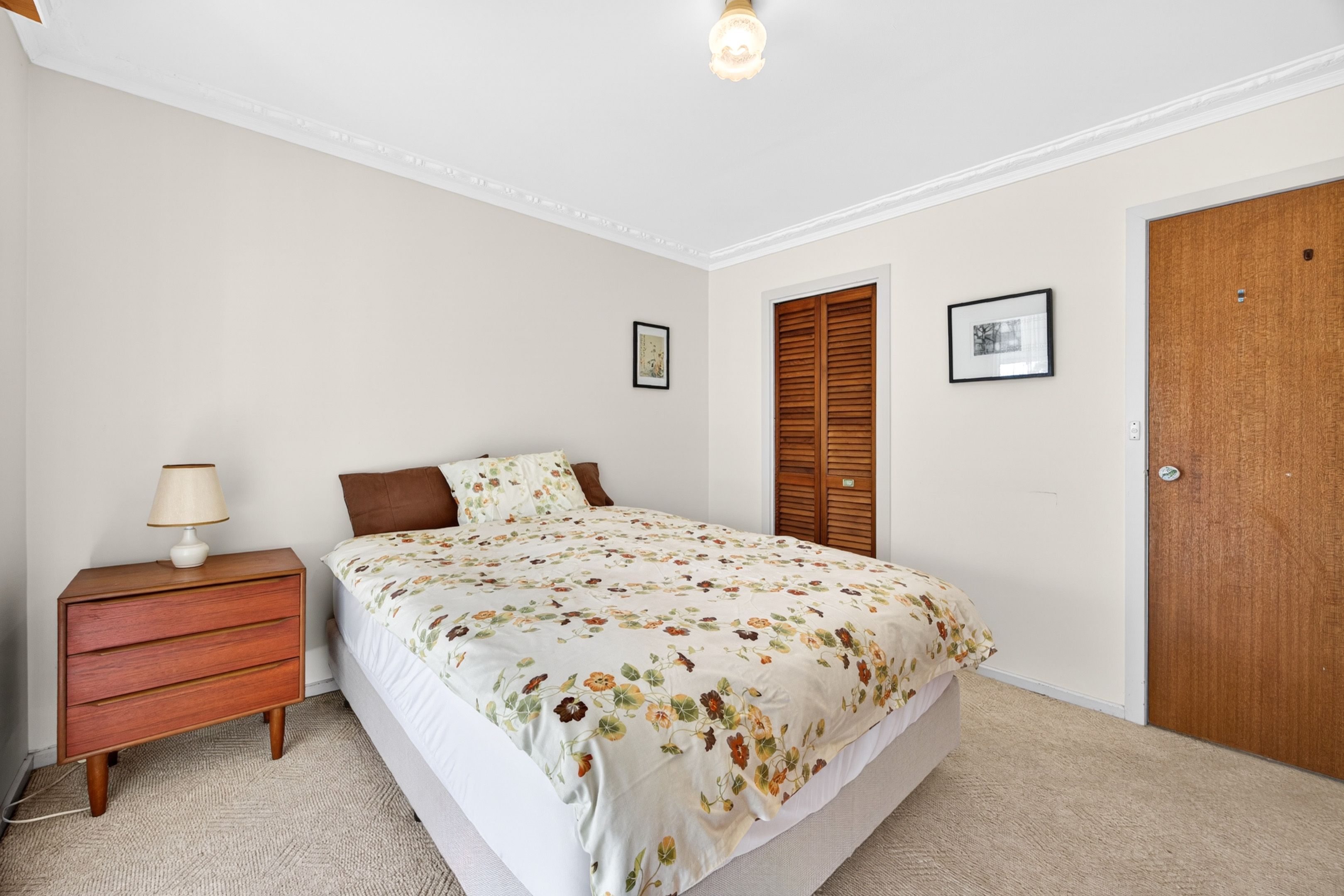 36 Loch Street — photo 10 of 16
