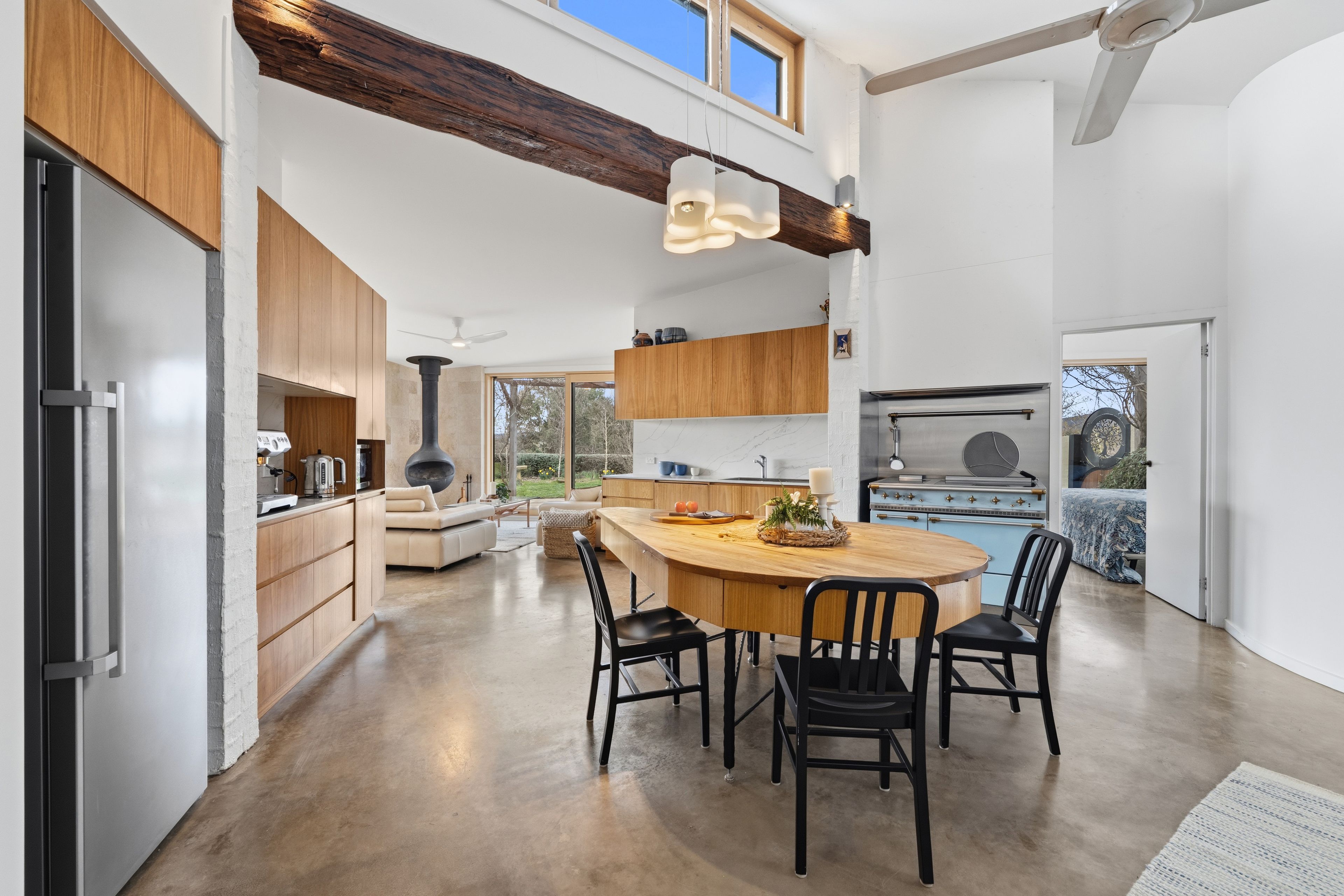4924 Gundaroo Road — photo 8 of 30