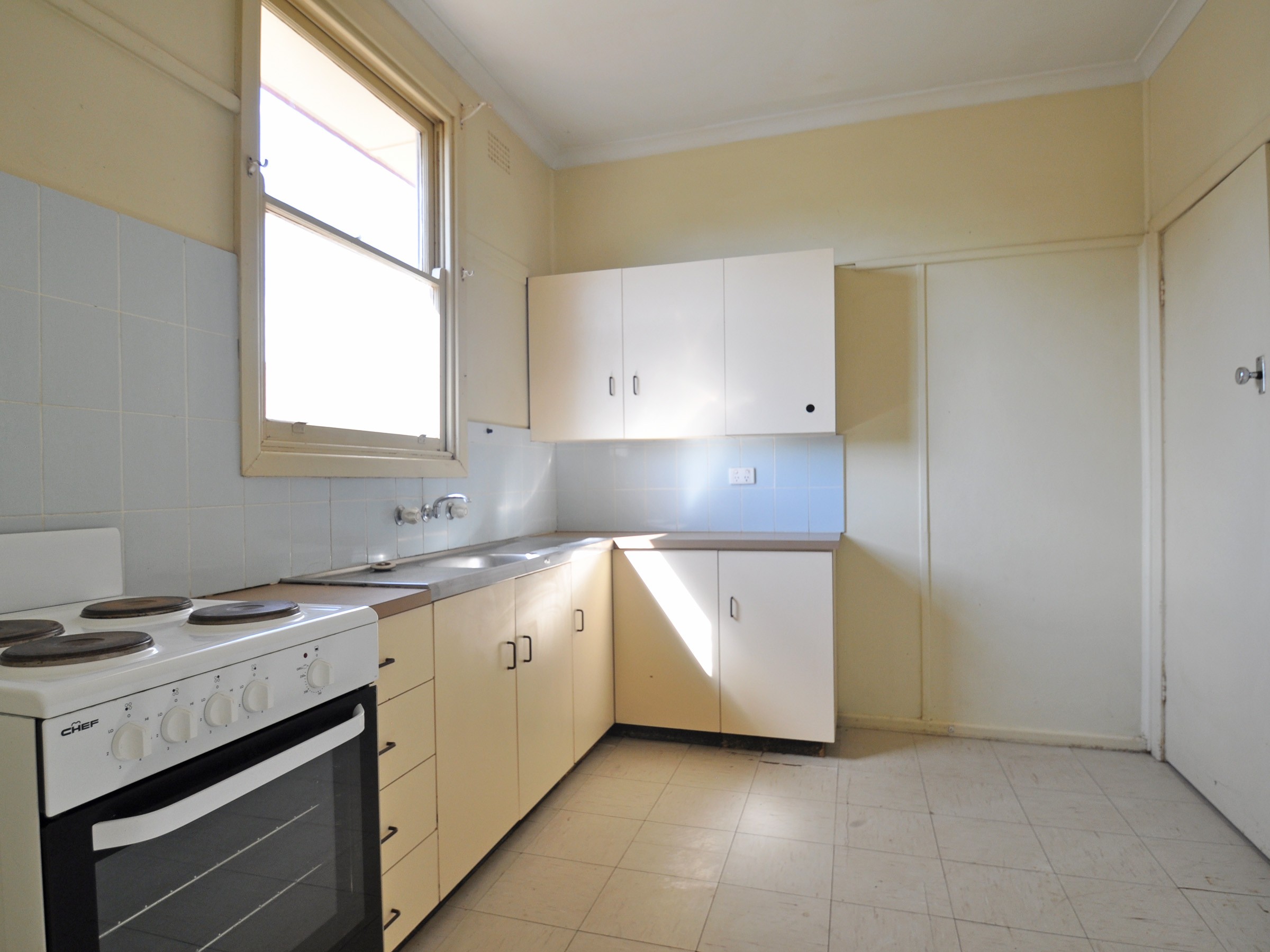 11 Robert Street, Junee, NSW 2663