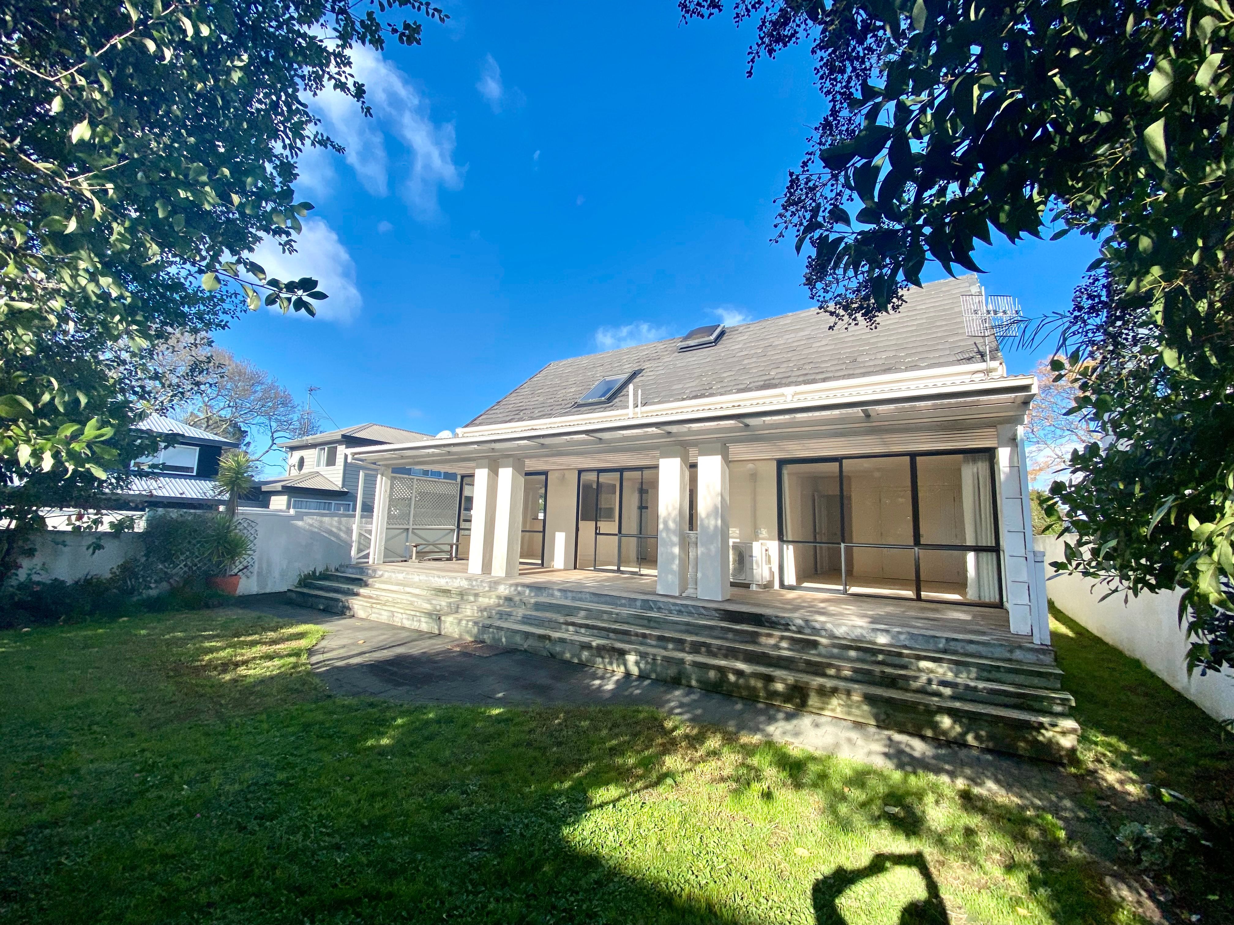 2/96 St Johns Road, St Johns, Auckland City