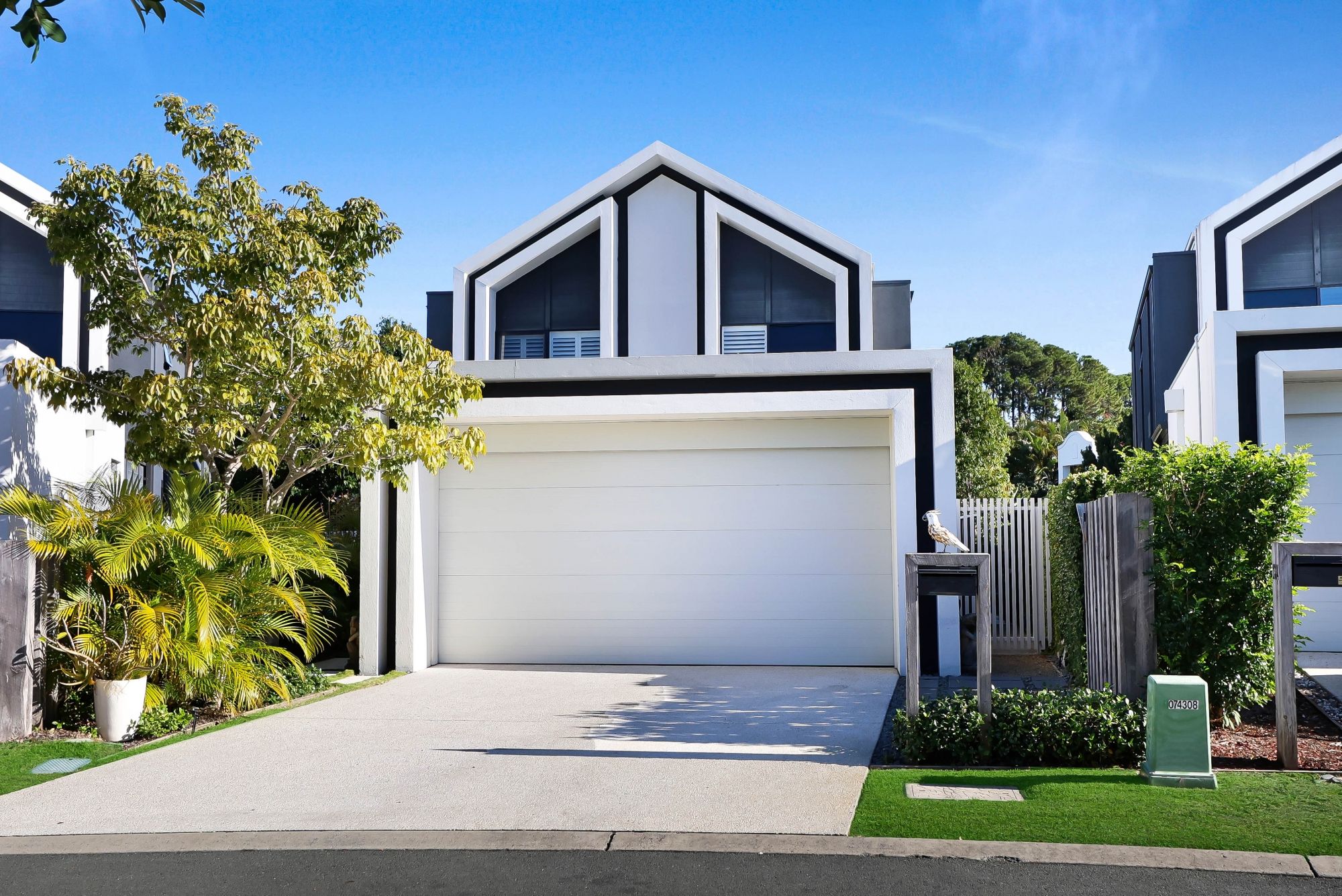 2335 Meliah Close, Sanctuary Cove QLD 4212