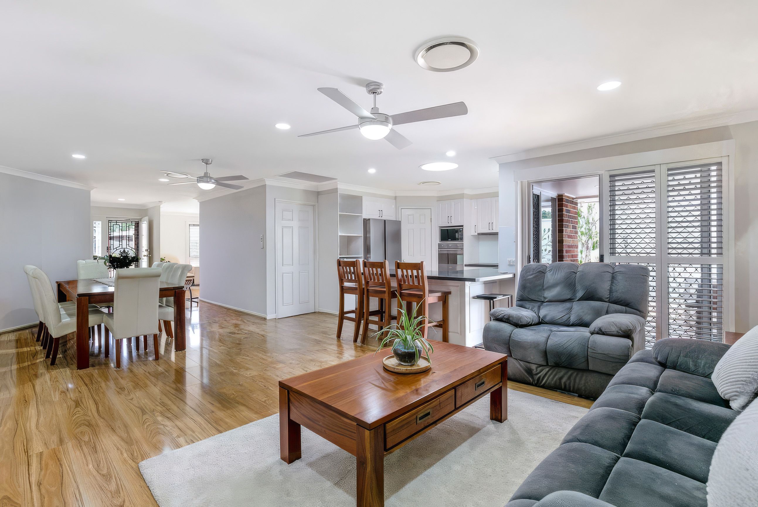 21 Queen Elizabeth Drive — photo 7 of 23
