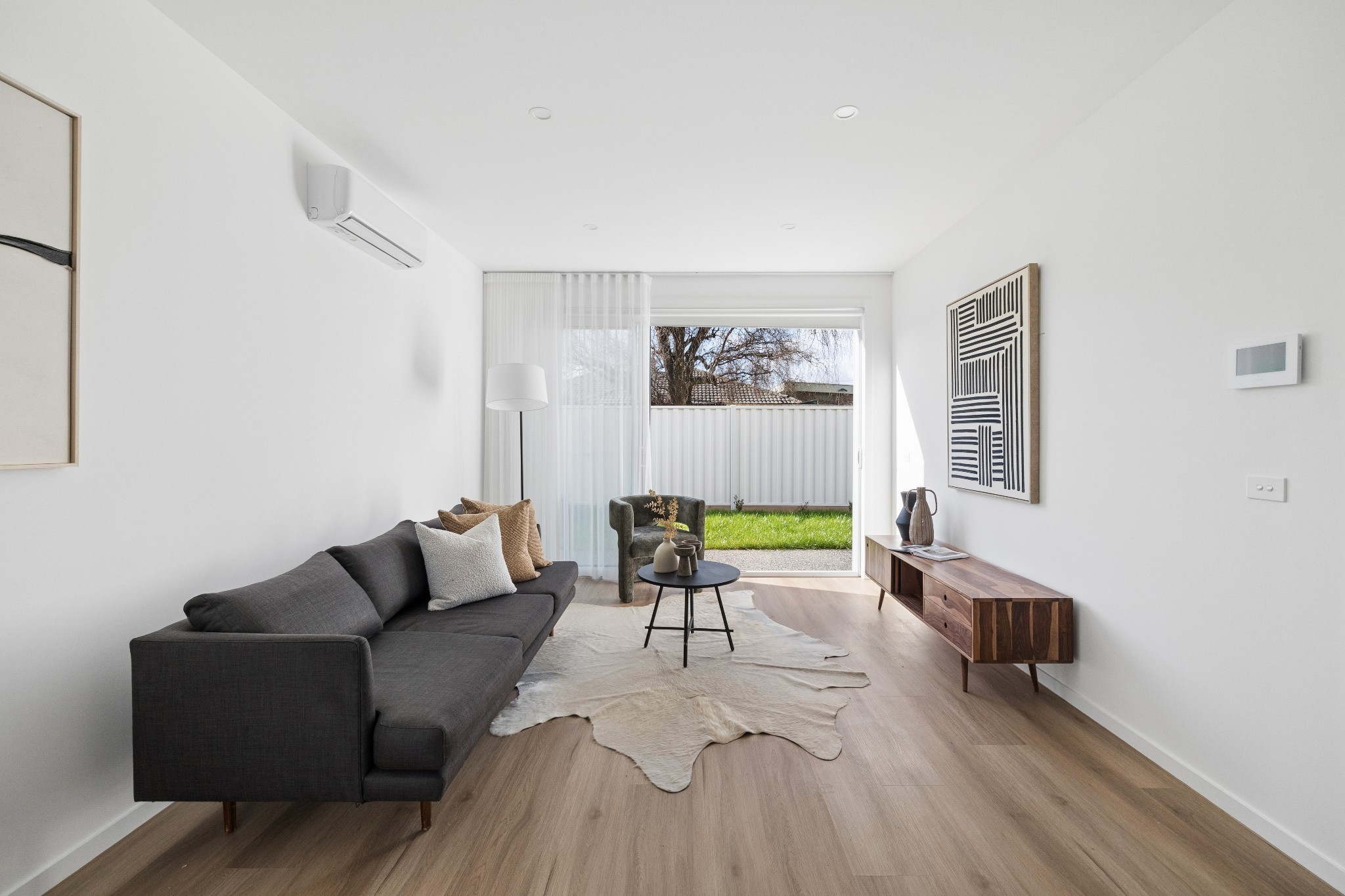 2/43 Dumbarton Street, Reservoir, VIC 3073