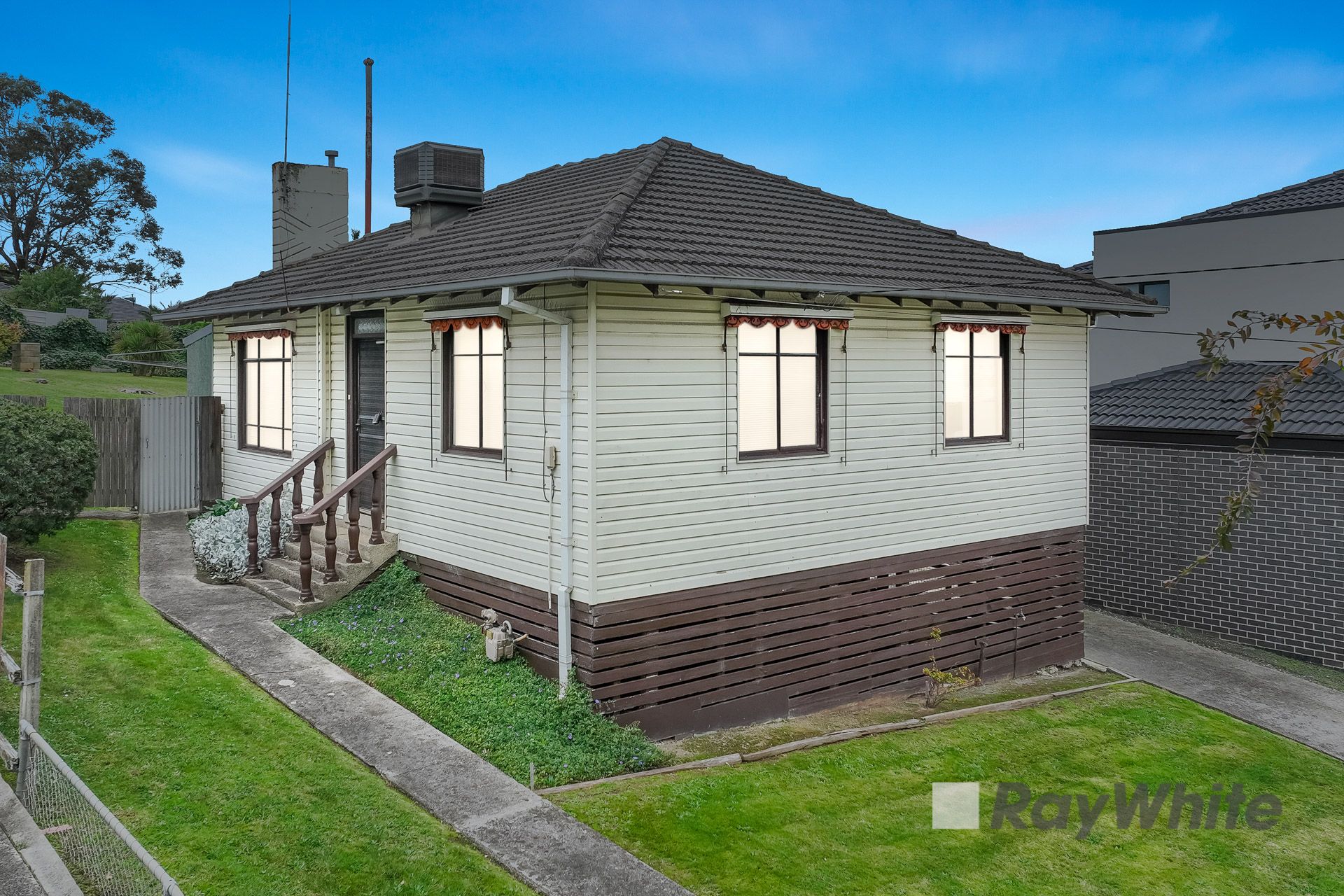 10 Almond Drive, Doveton VIC 3177