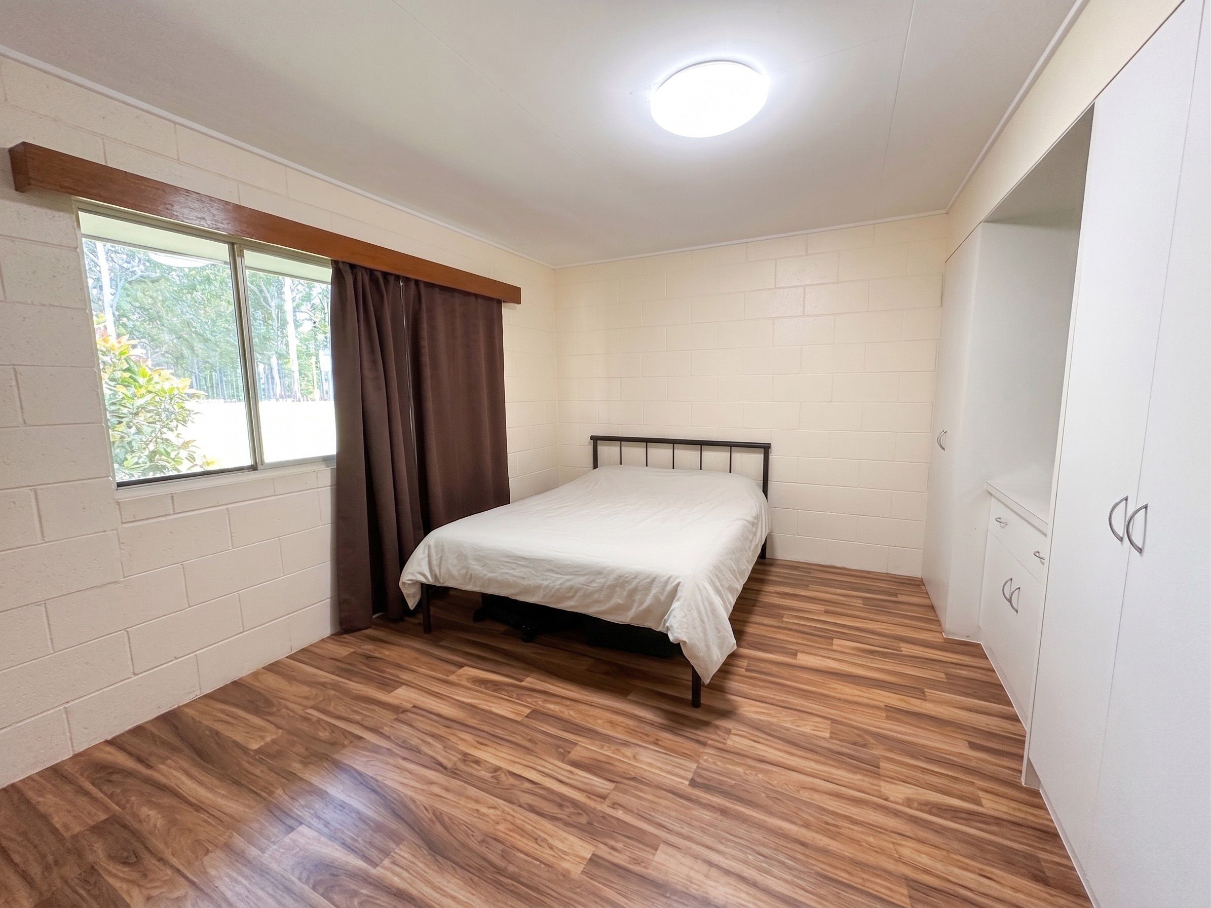 139 Robert Street — photo 10 of 21
