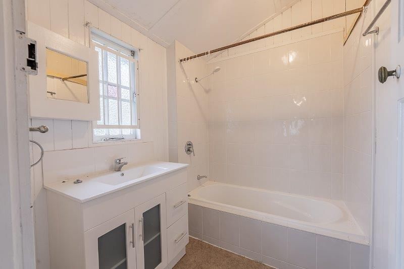 3 Chelmsford Avenue — photo 11 of 14