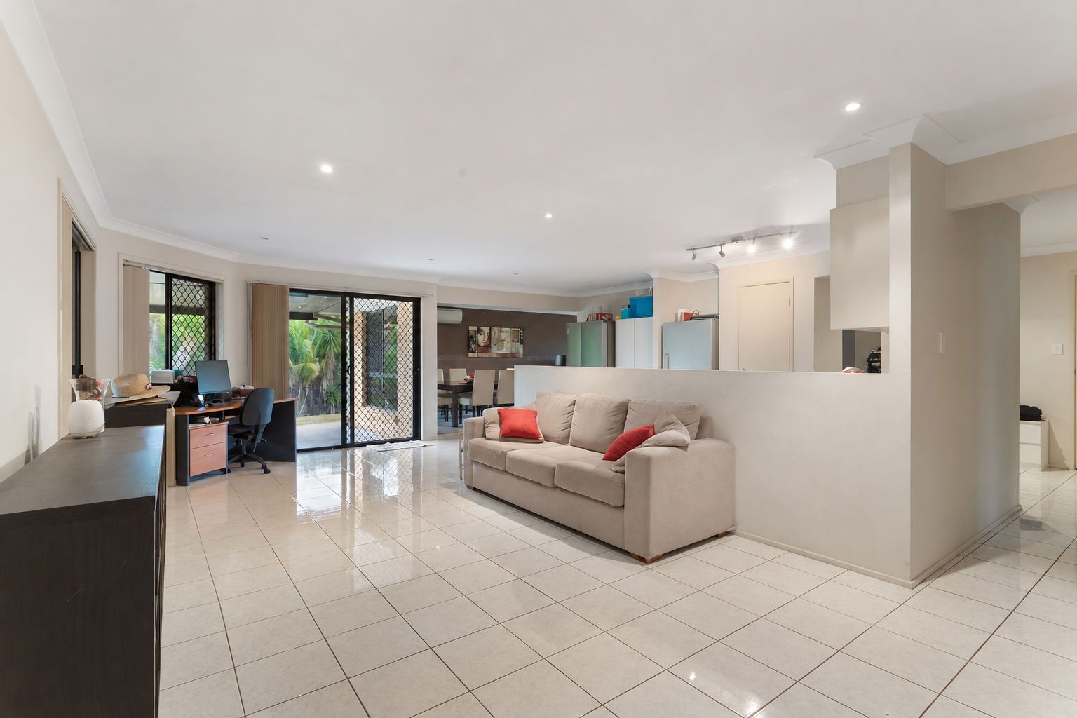 1 Darlington Court — photo 8 of 25