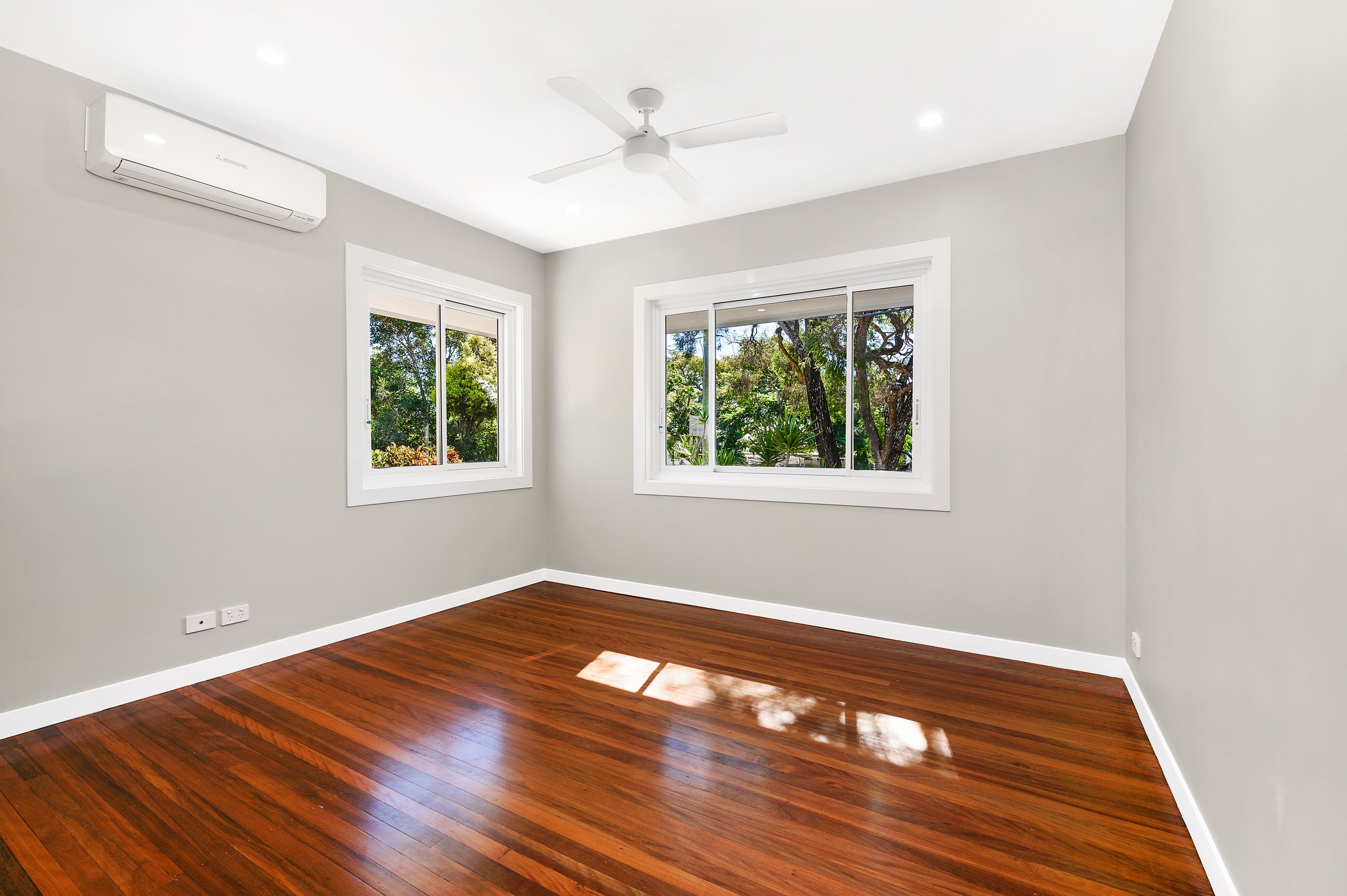 600 Robinson Road — photo 11 of 15
