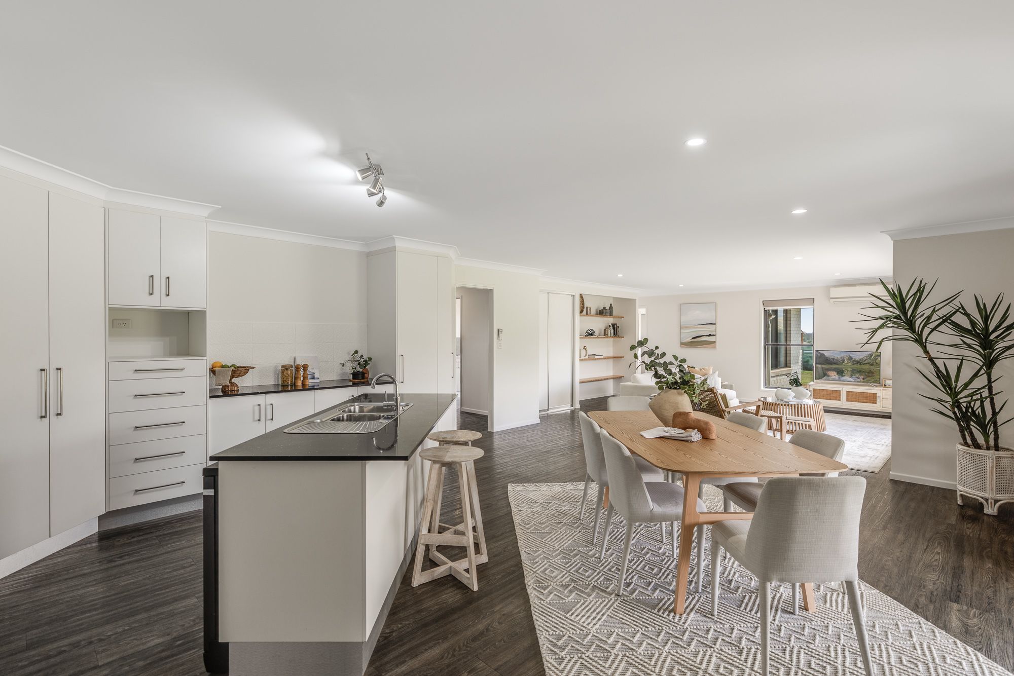 90 Peters Road, Meringandan West, QLD 4352