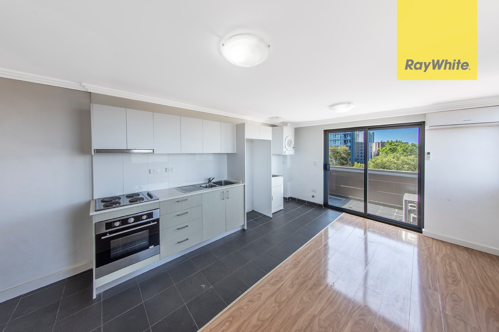 8/8 Una Street, Harris Park, NSW 2150