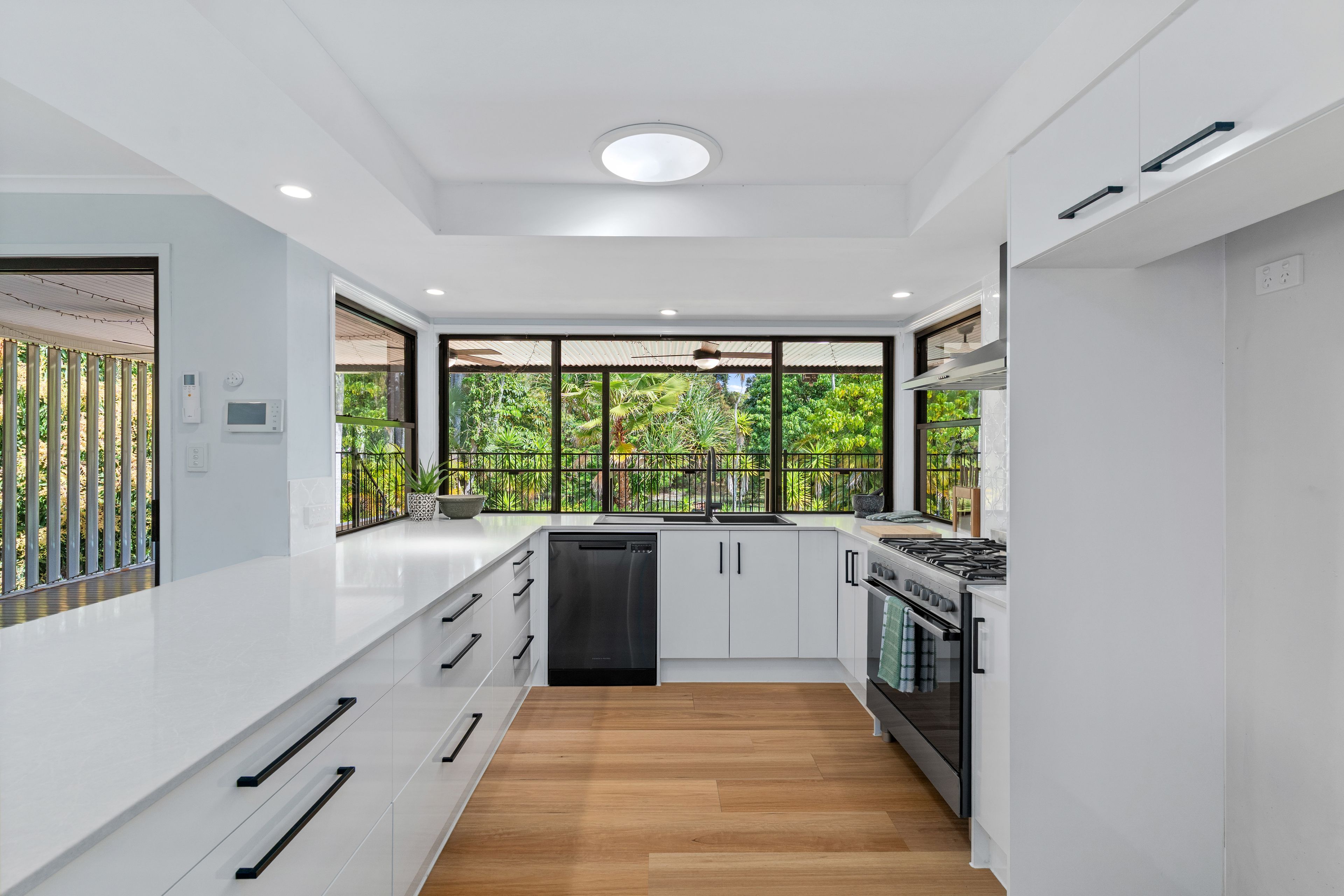 84 Thompson Road — photo 6 of 30