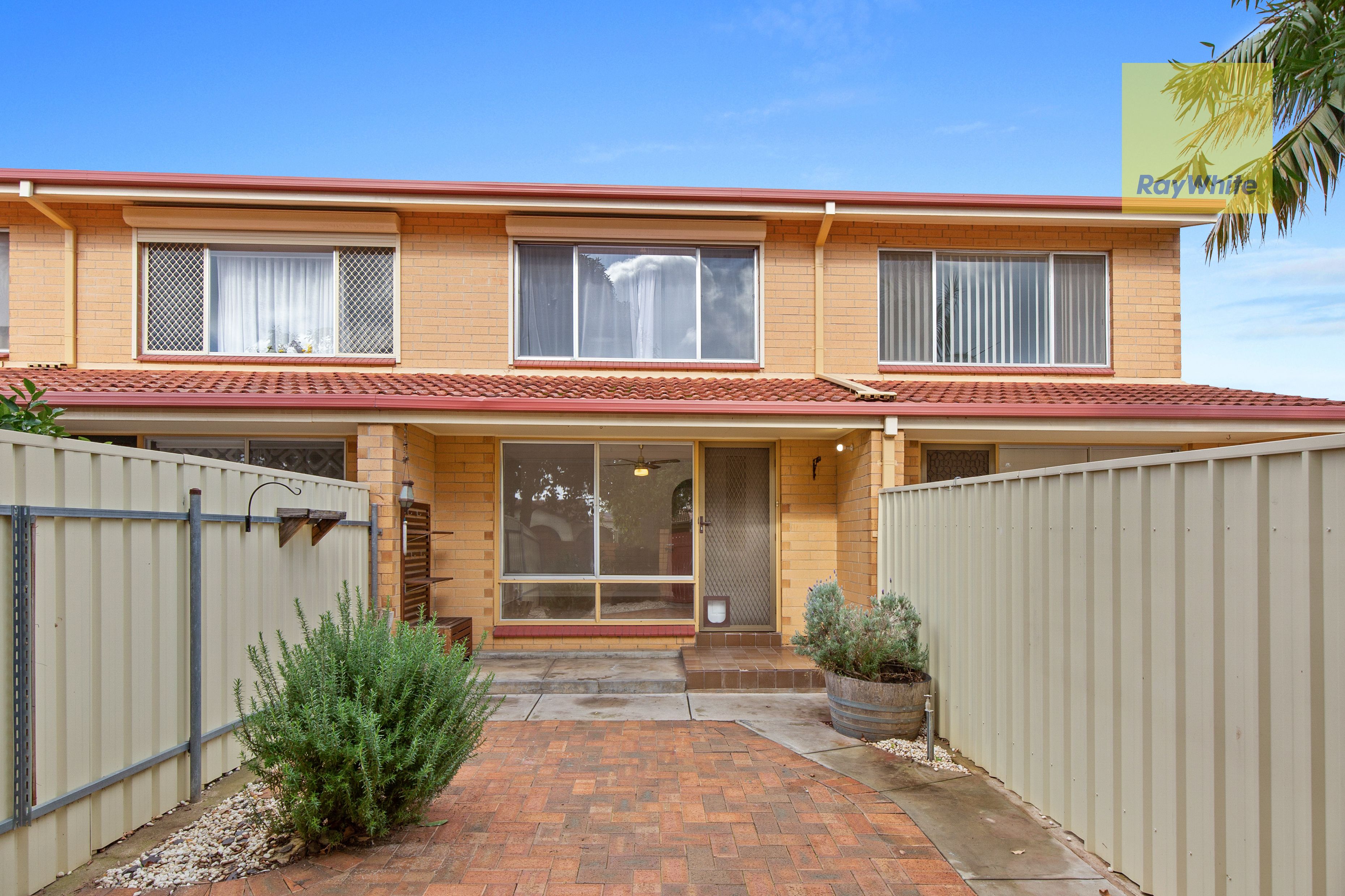 11/2 Evans Crescent, Oaklands Park, SA 5046