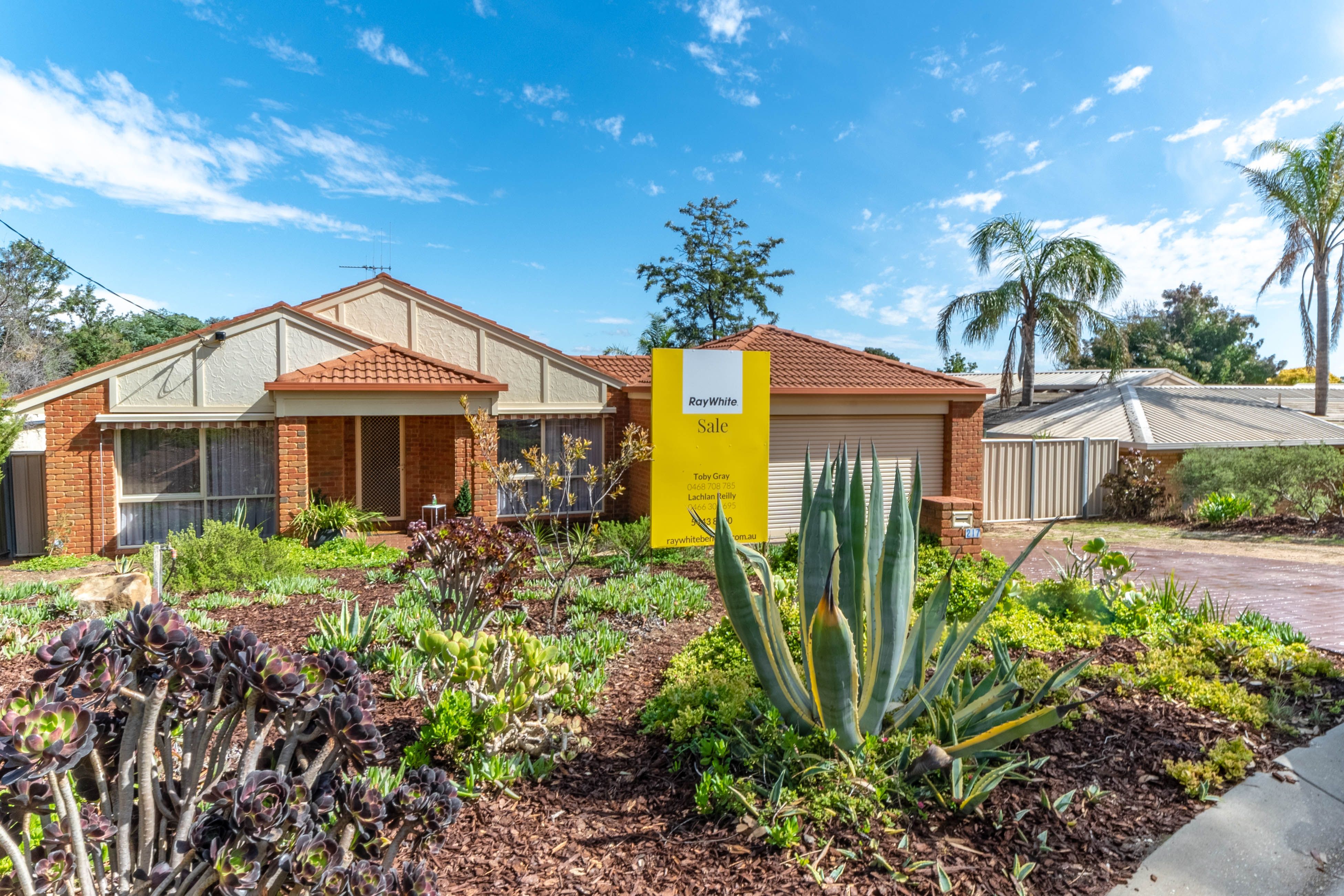 217 North Harley Street, Strathdale VIC 3550