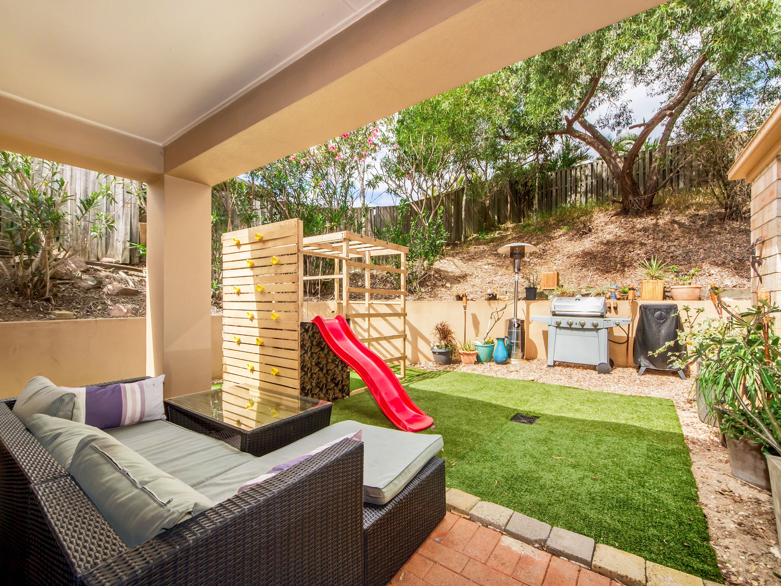 25/24 Amsonia Court, Arundel, QLD 4214