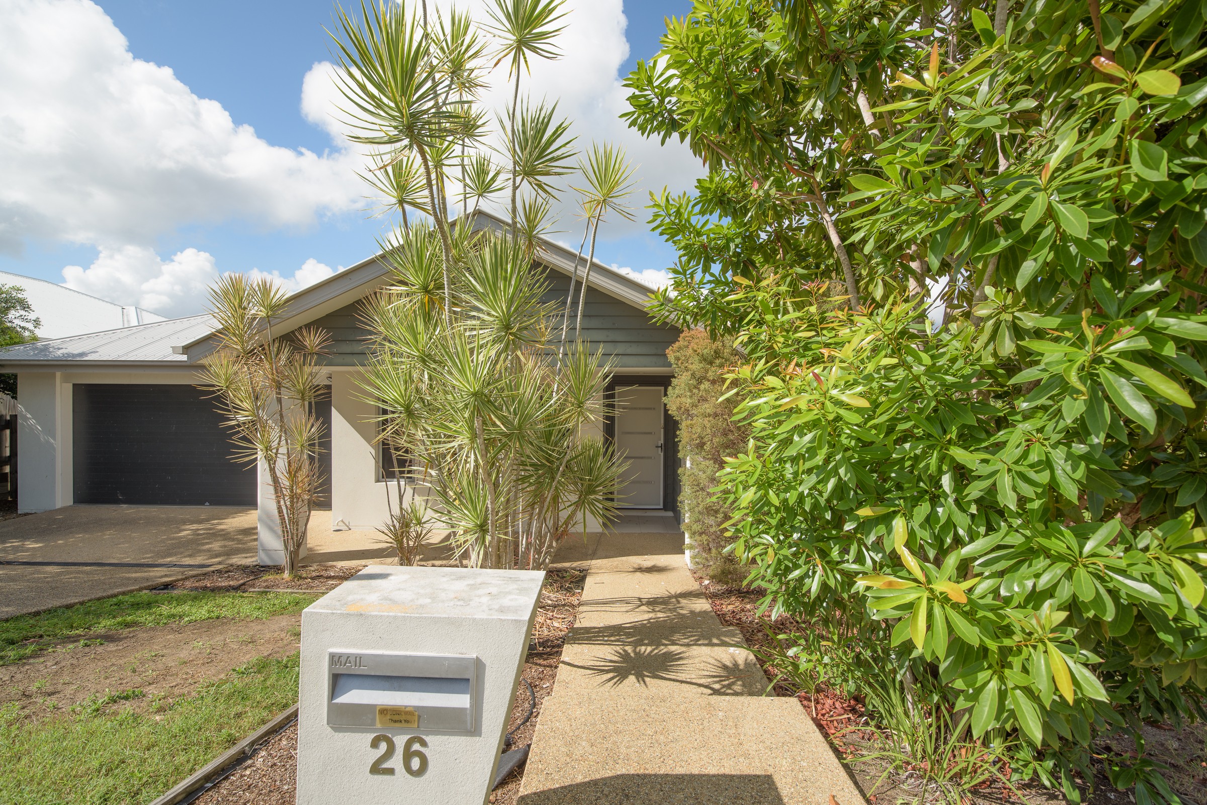26 Orchard Drive, Kirkwood, QLD 4680