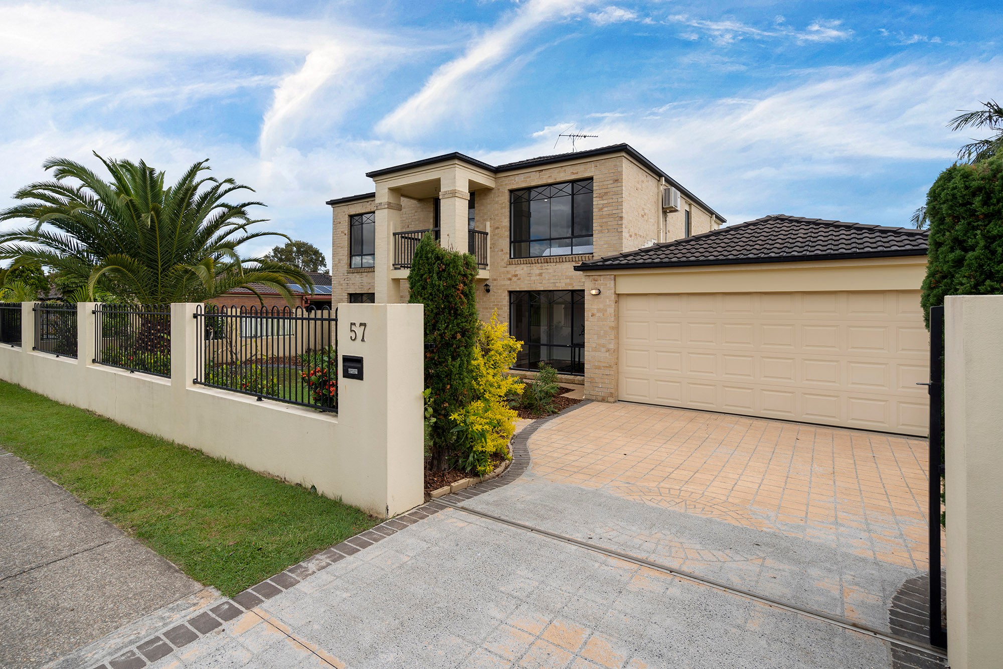 57 Oakview Street, Parkinson, QLD 4115