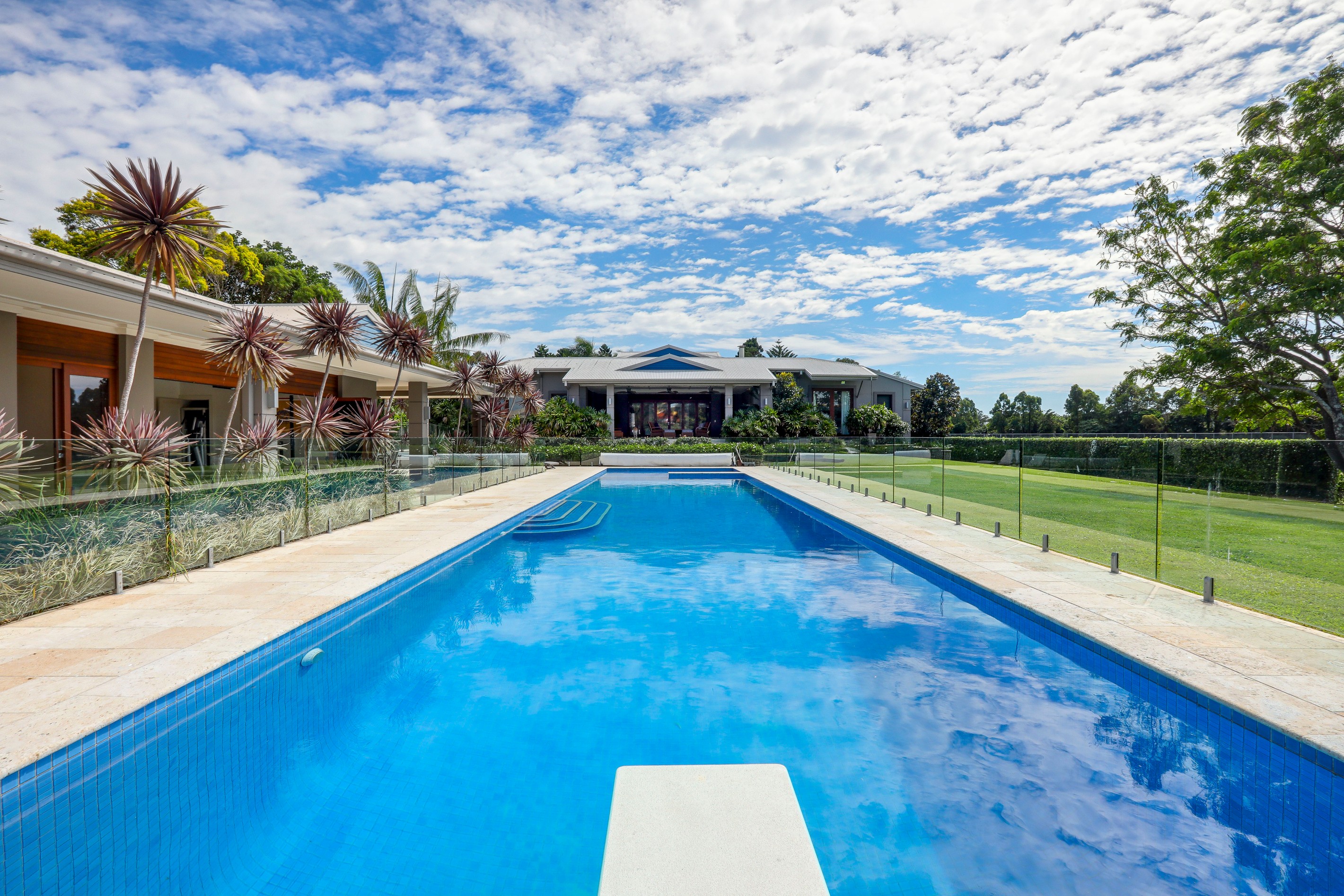 23 Maryland Avenue, Carrara, QLD 4211