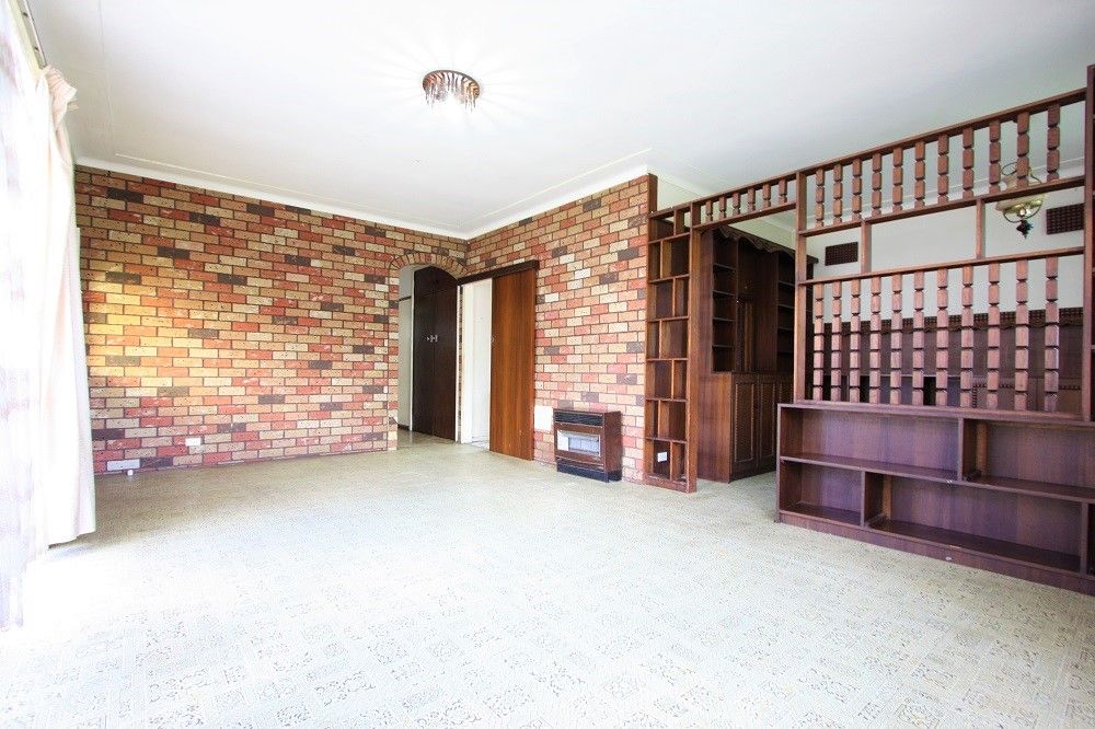61 Carinda Street, Ingleburn, NSW 2565