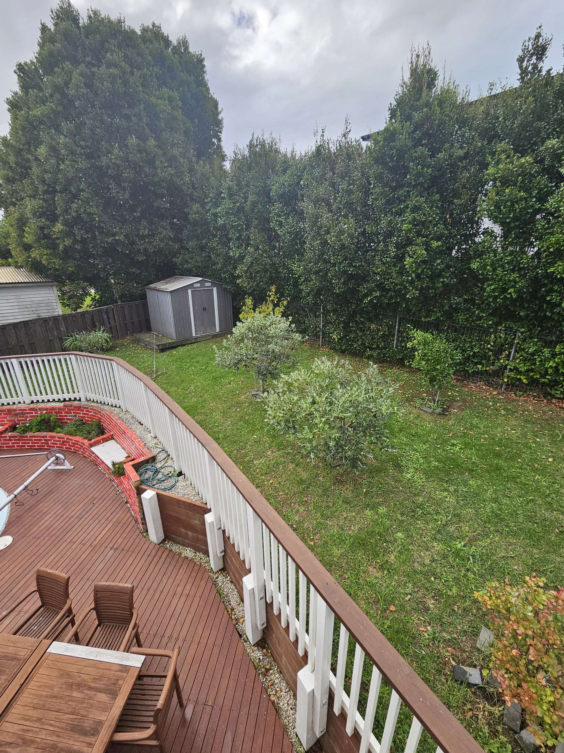 21 Edgeworth Road photo 28
