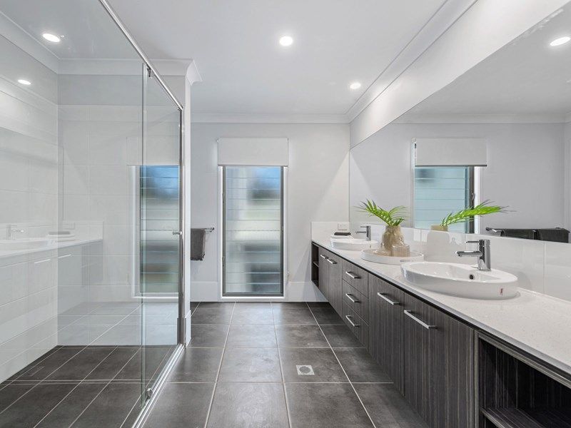 106 Algoori Street — photo 7 of 14