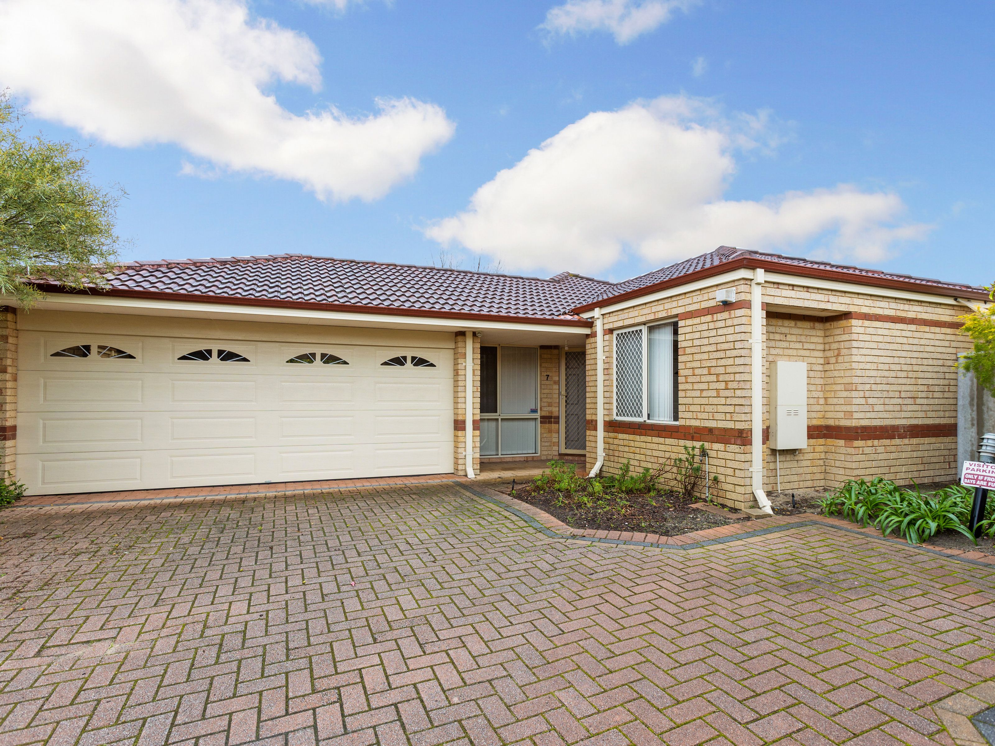 7/80 Centre Street, Queens Park, WA 6107 Sold House Ray White