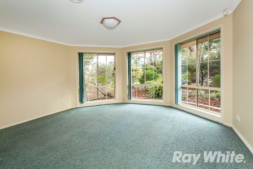 35 Manorwoods Drive, Frankston, VIC 3199