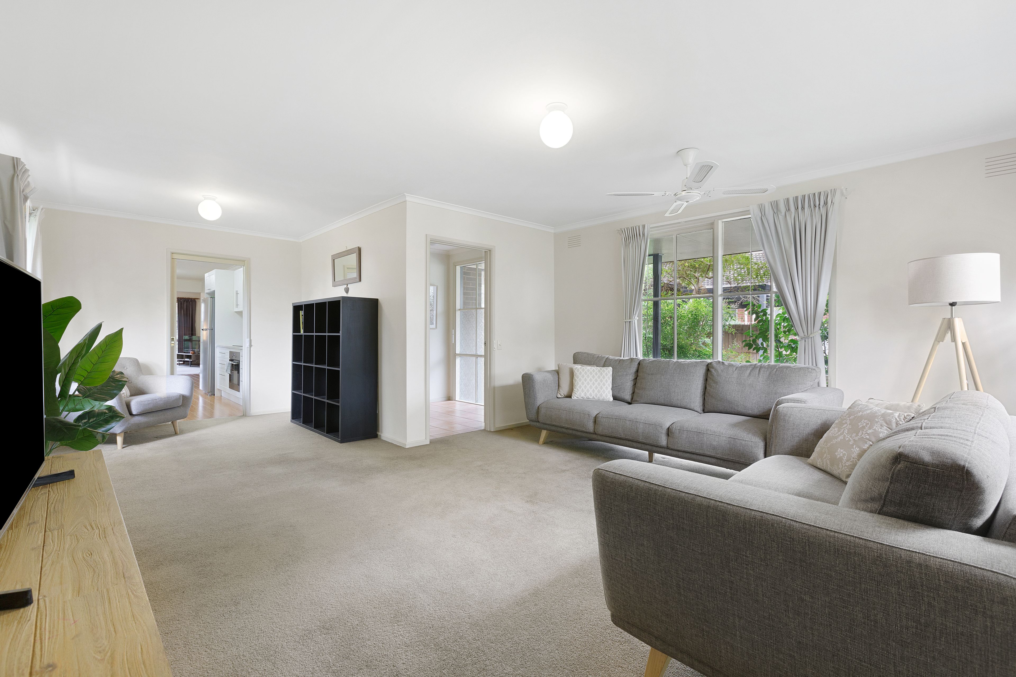127 Karingal Drive, Frankston, VIC 3199