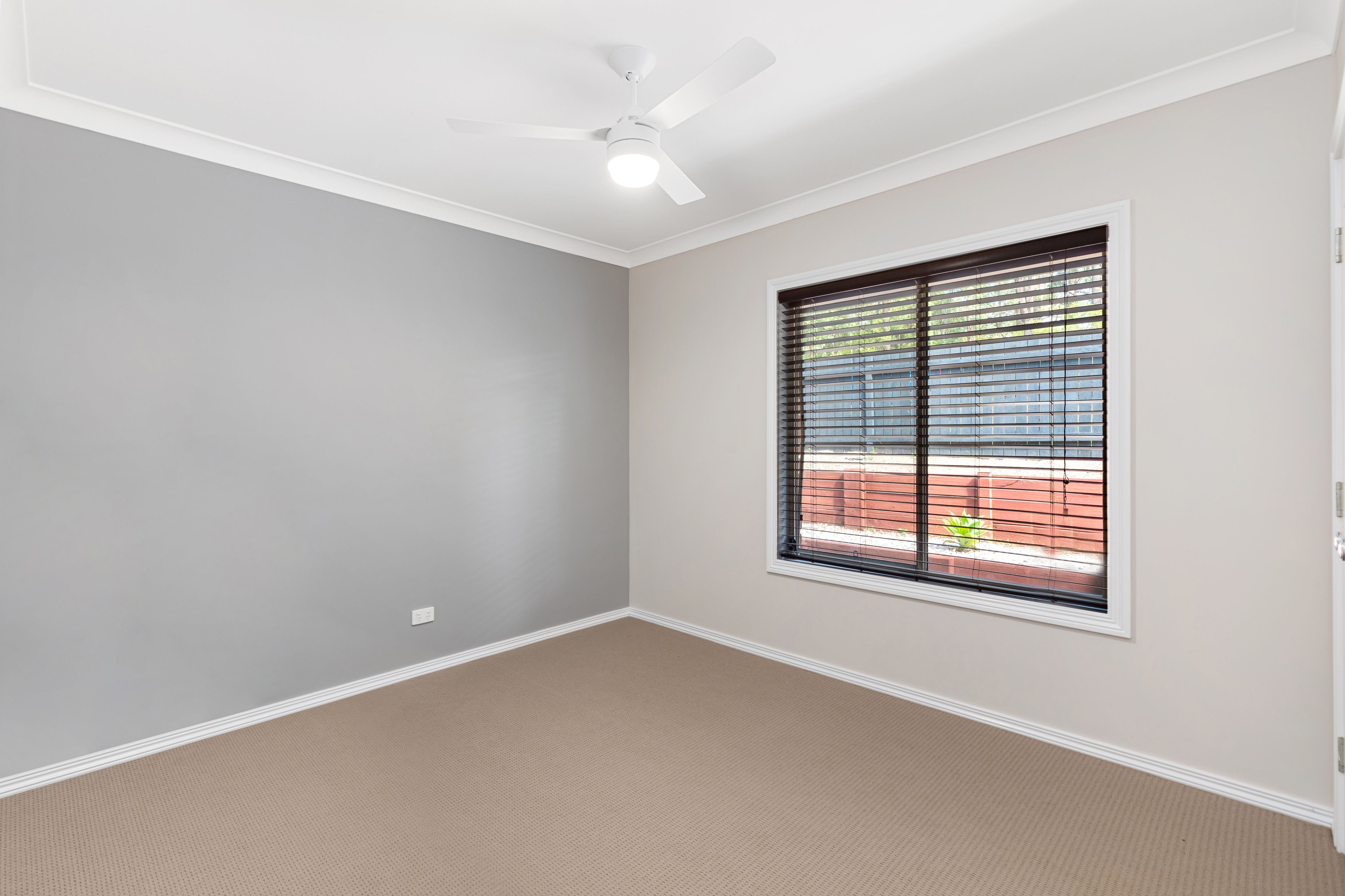 2 Smerdon Way — photo 12 of 16