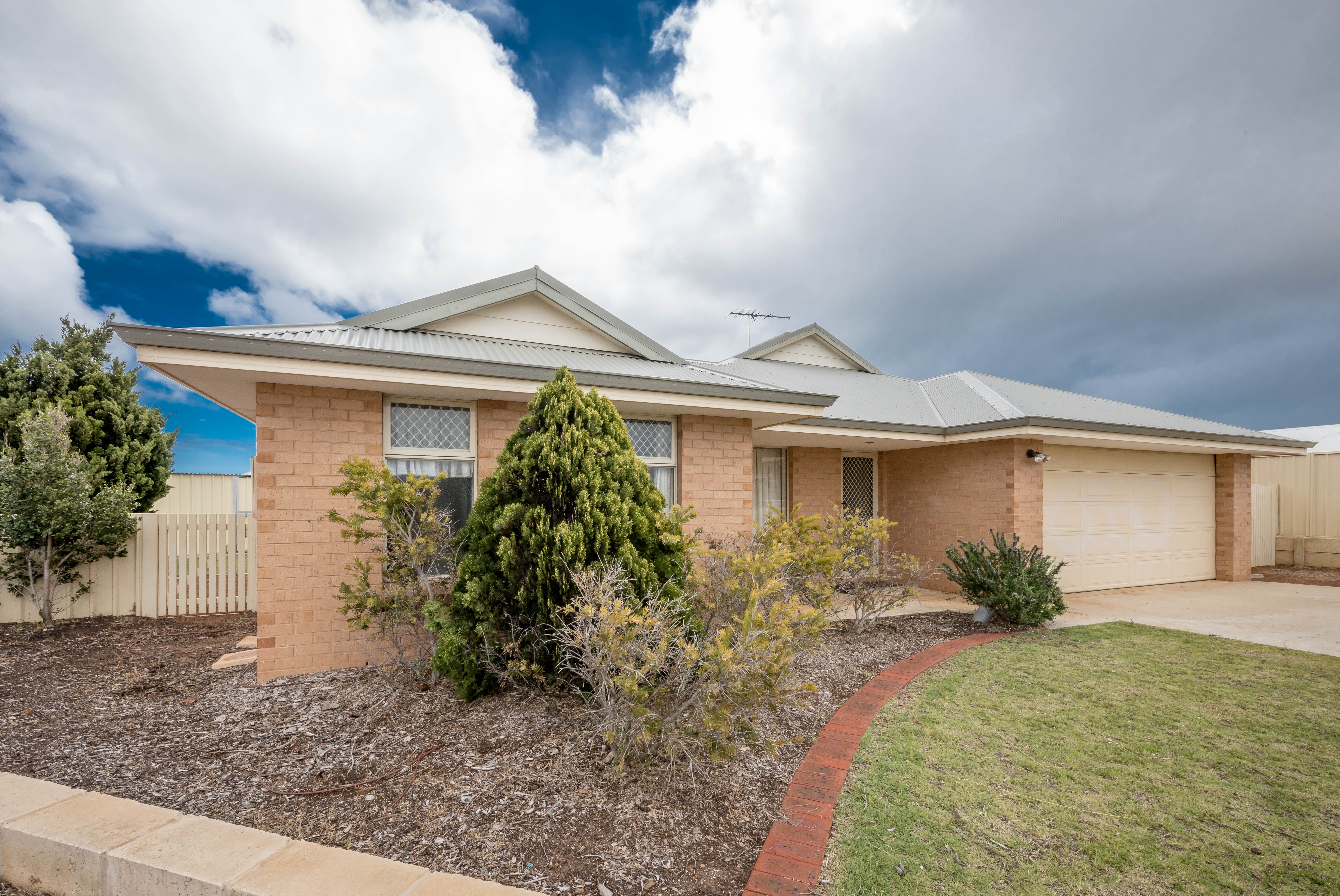 22 Hampshire Drive, Cape Burney, WA 6532