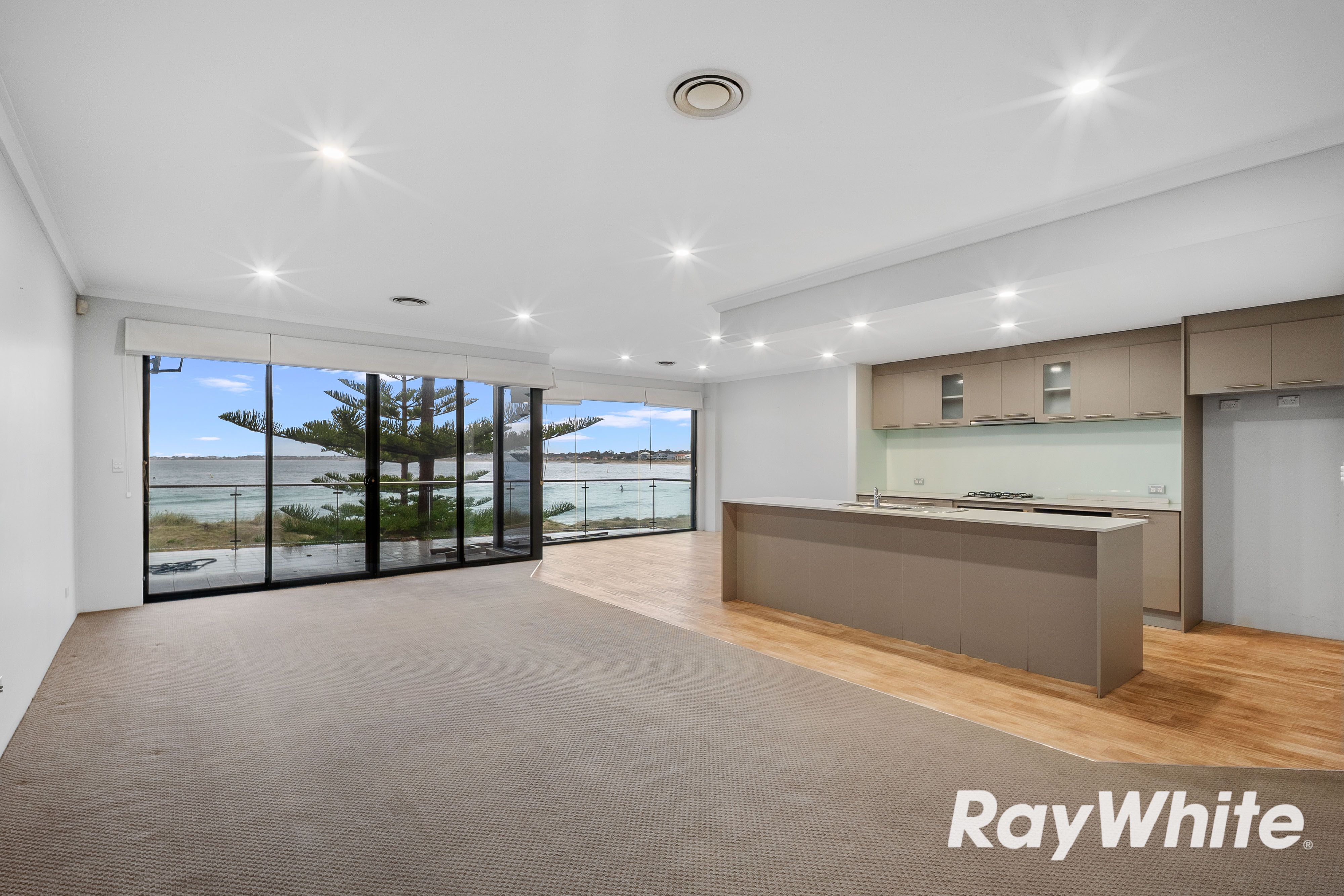 2/33 Breakwater Parade, Mandurah, WA 6210