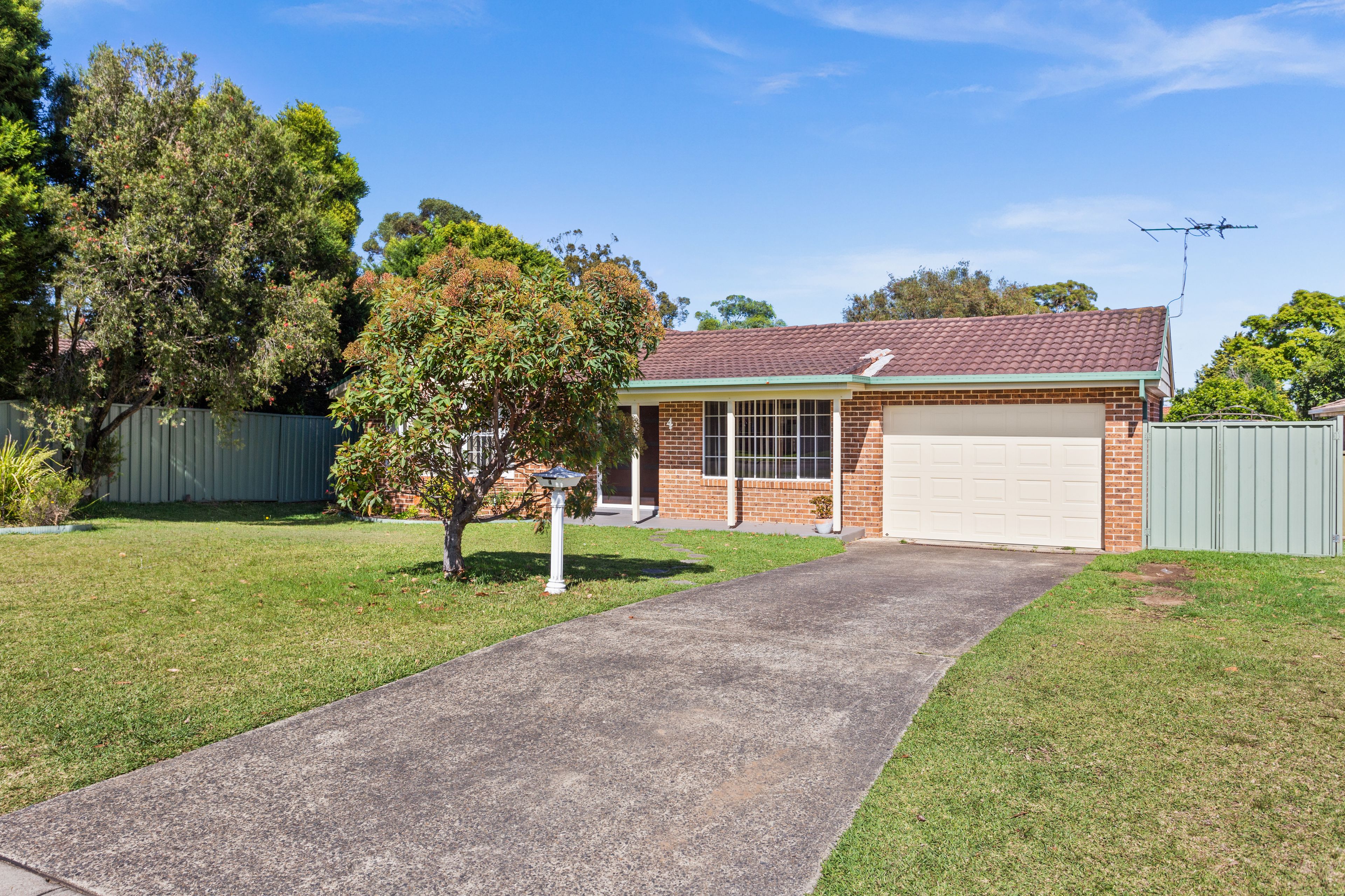 4 Boyd Place, Barden Ridge, NSW 2234