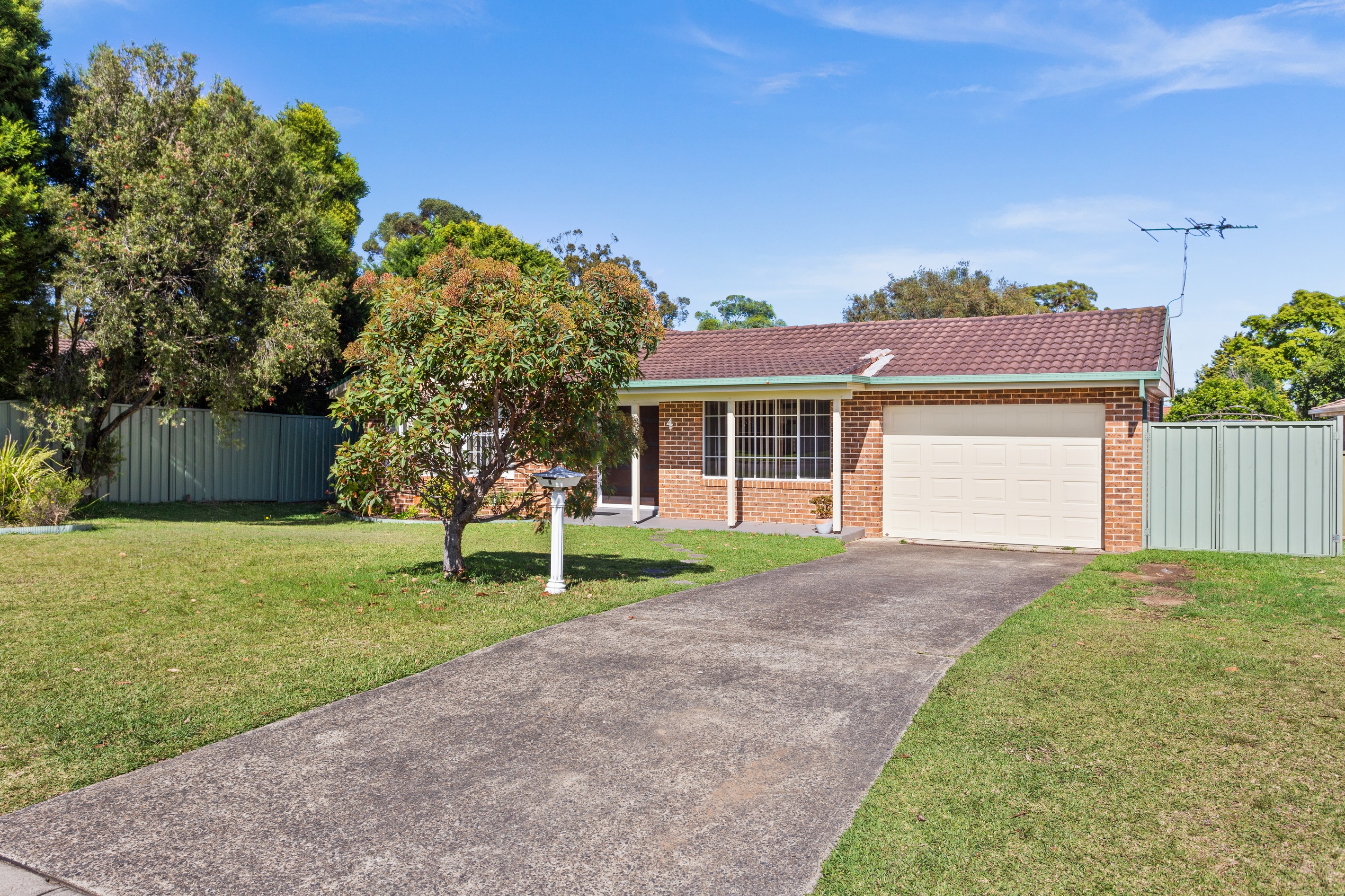 4 Boyd Place, Barden Ridge, NSW 2234