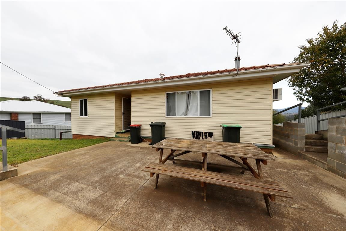 27 Virgil Street, Gundagai, NSW 2722