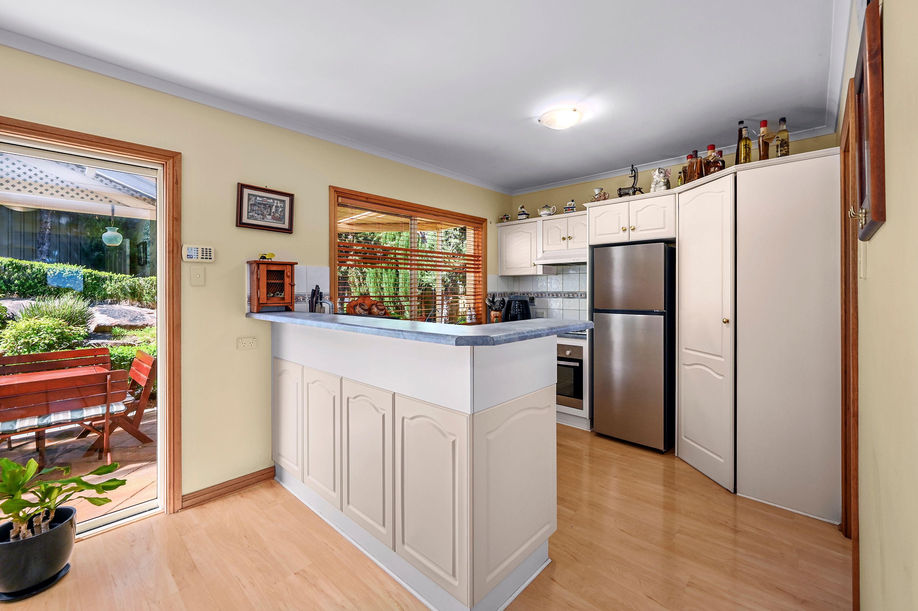 9b St Vincent Close — photo 4 of 26