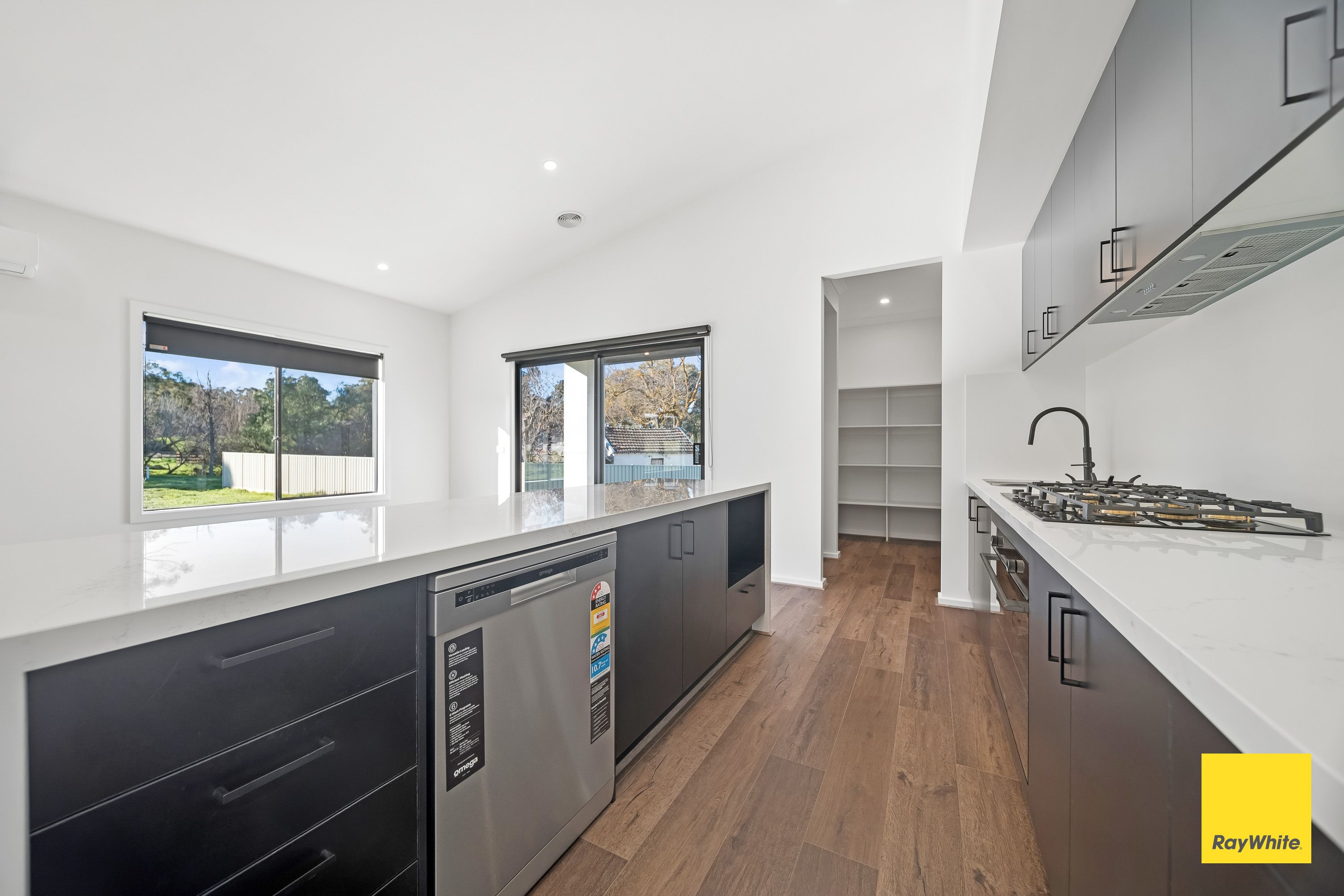 10 Pardalote Place — photo 7 of 14
