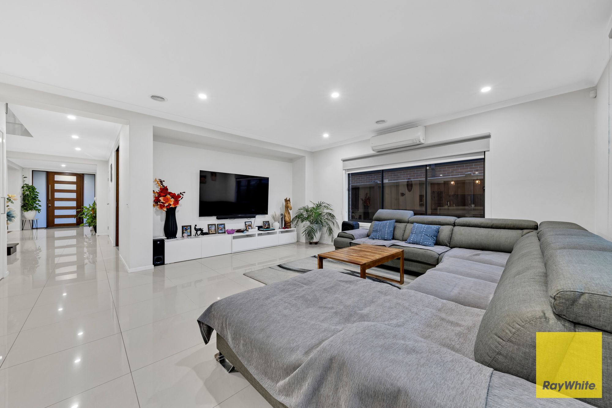 32 Samsara Avenue — photo 8 of 29