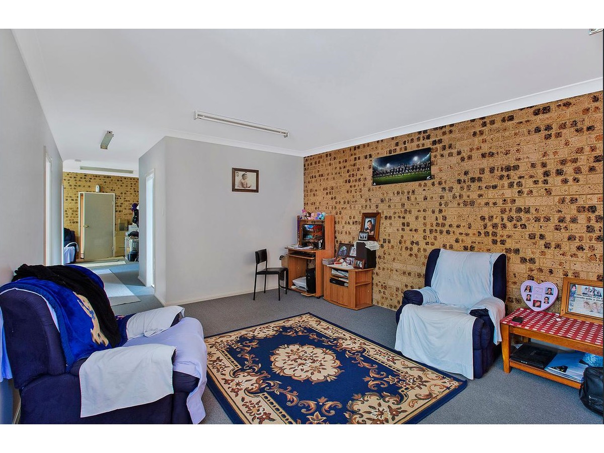 2- 160 Lakedge Avenue, Berkeley Vale, NSW 2261