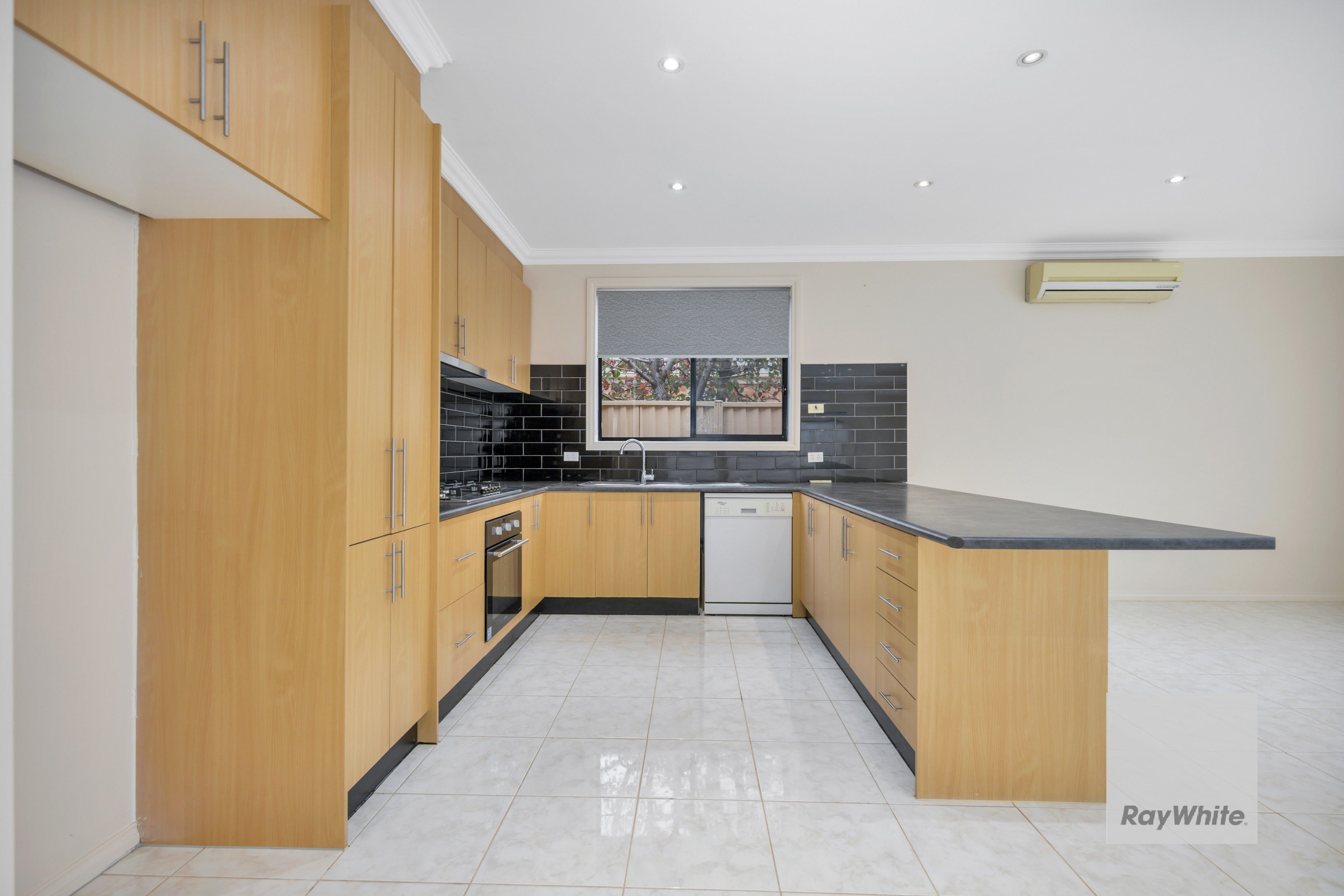42 St Vincent Way, Caroline Springs, VIC 3023