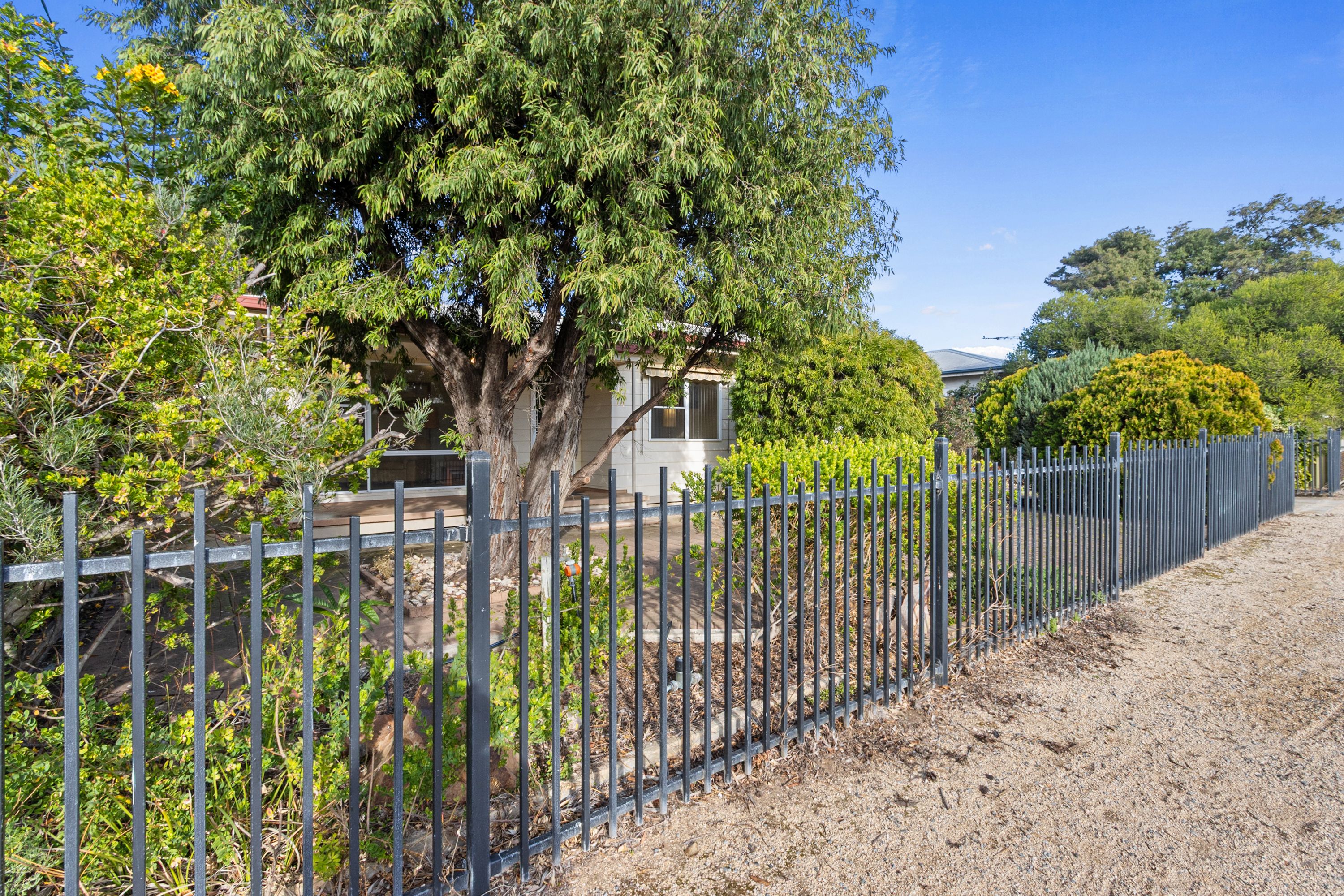 5 The Crescent — photo 18 of 19