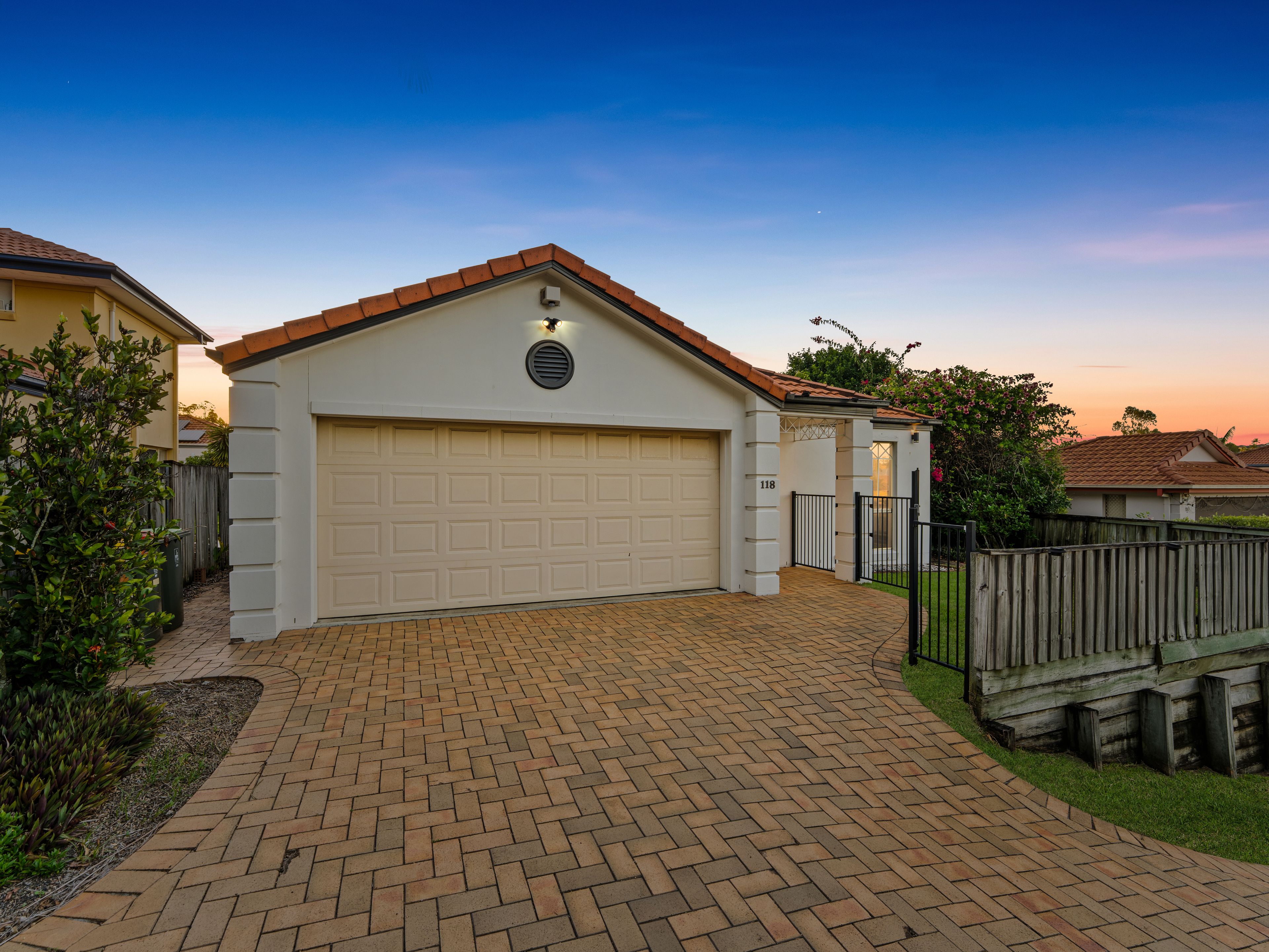 118 Bordeaux Street, Eight Mile Plains, QLD 4113