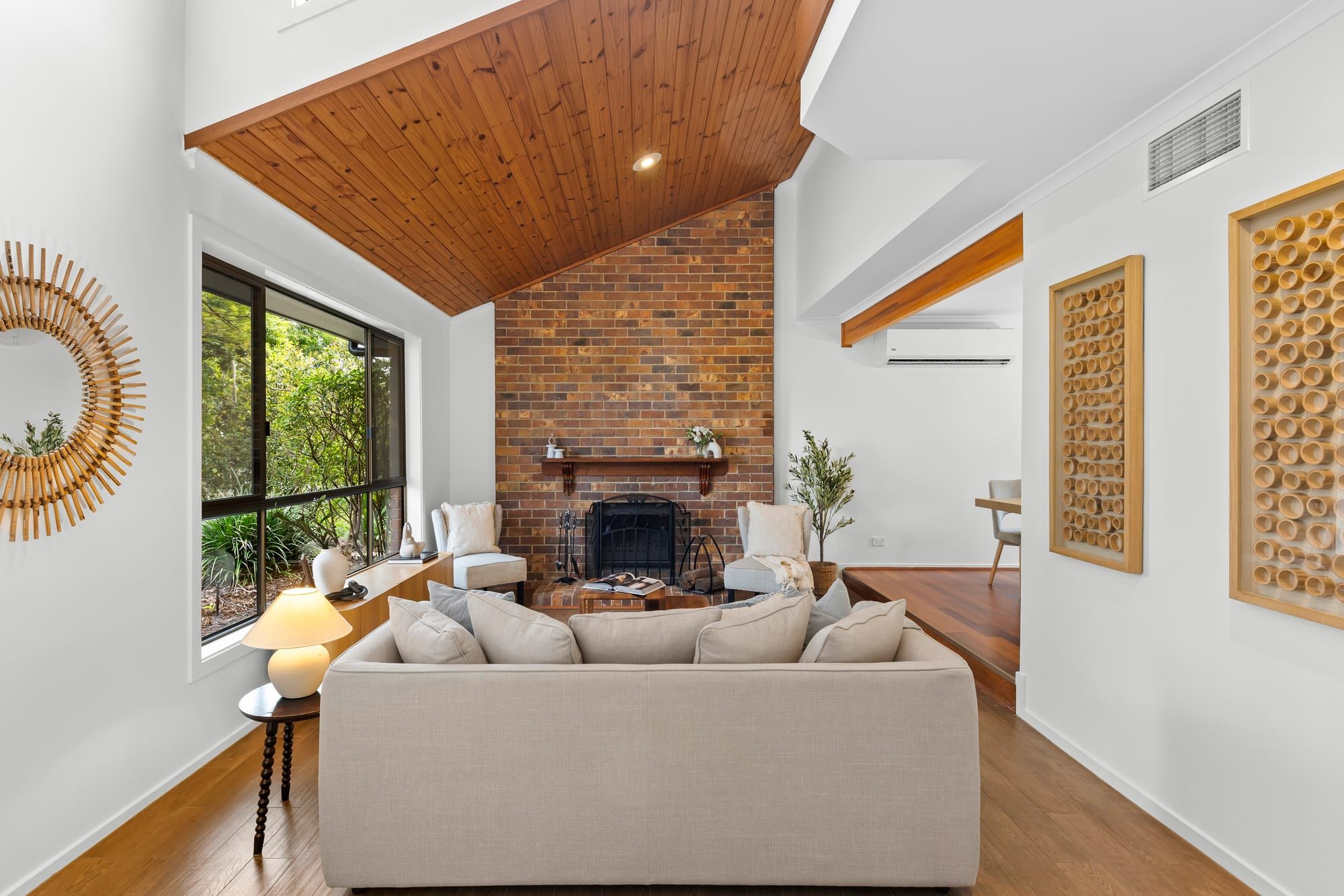 19 Farnworth Street, Chapel Hill, QLD 4069