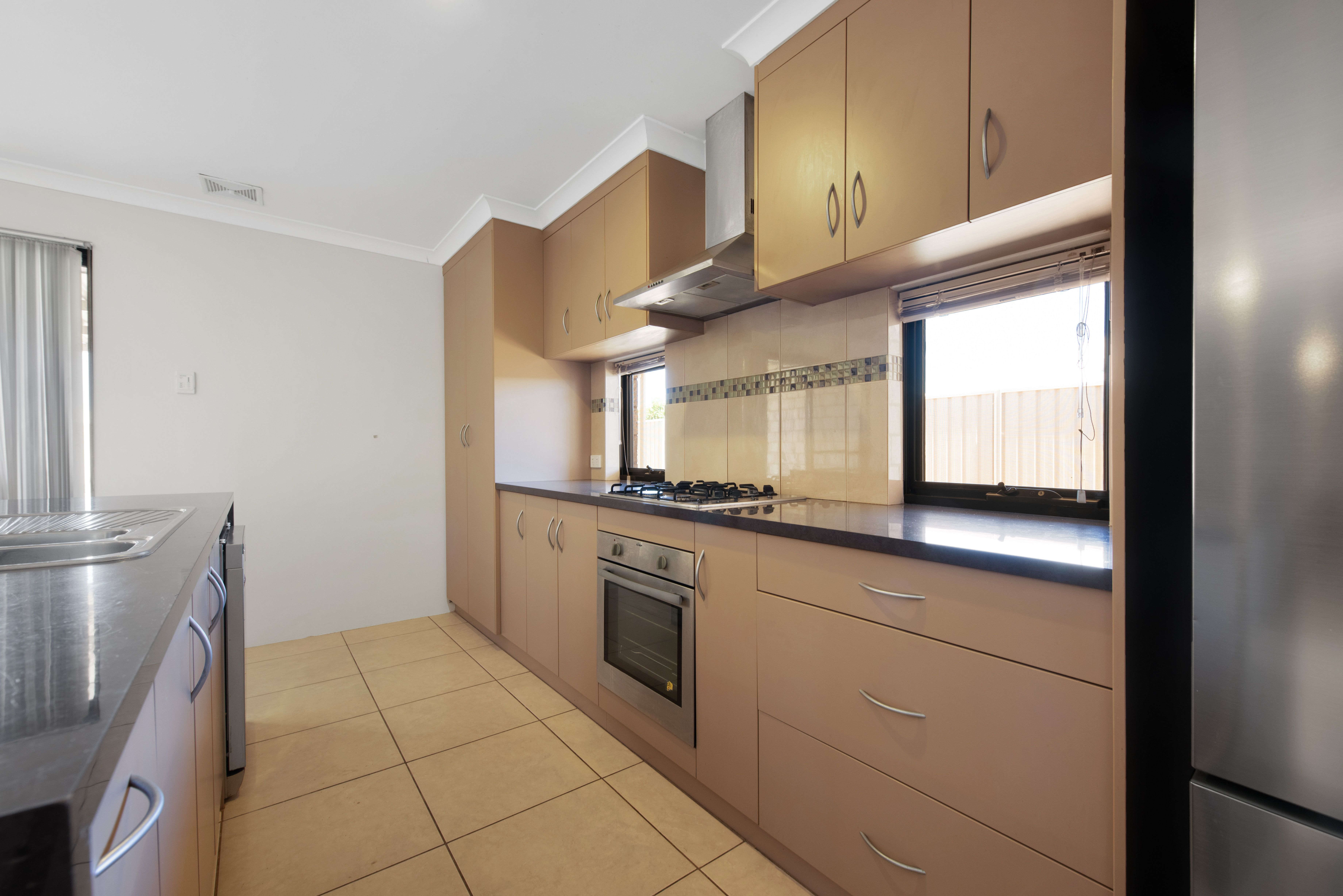 20 Rosapark Boulevard, Webberton, WA 6530