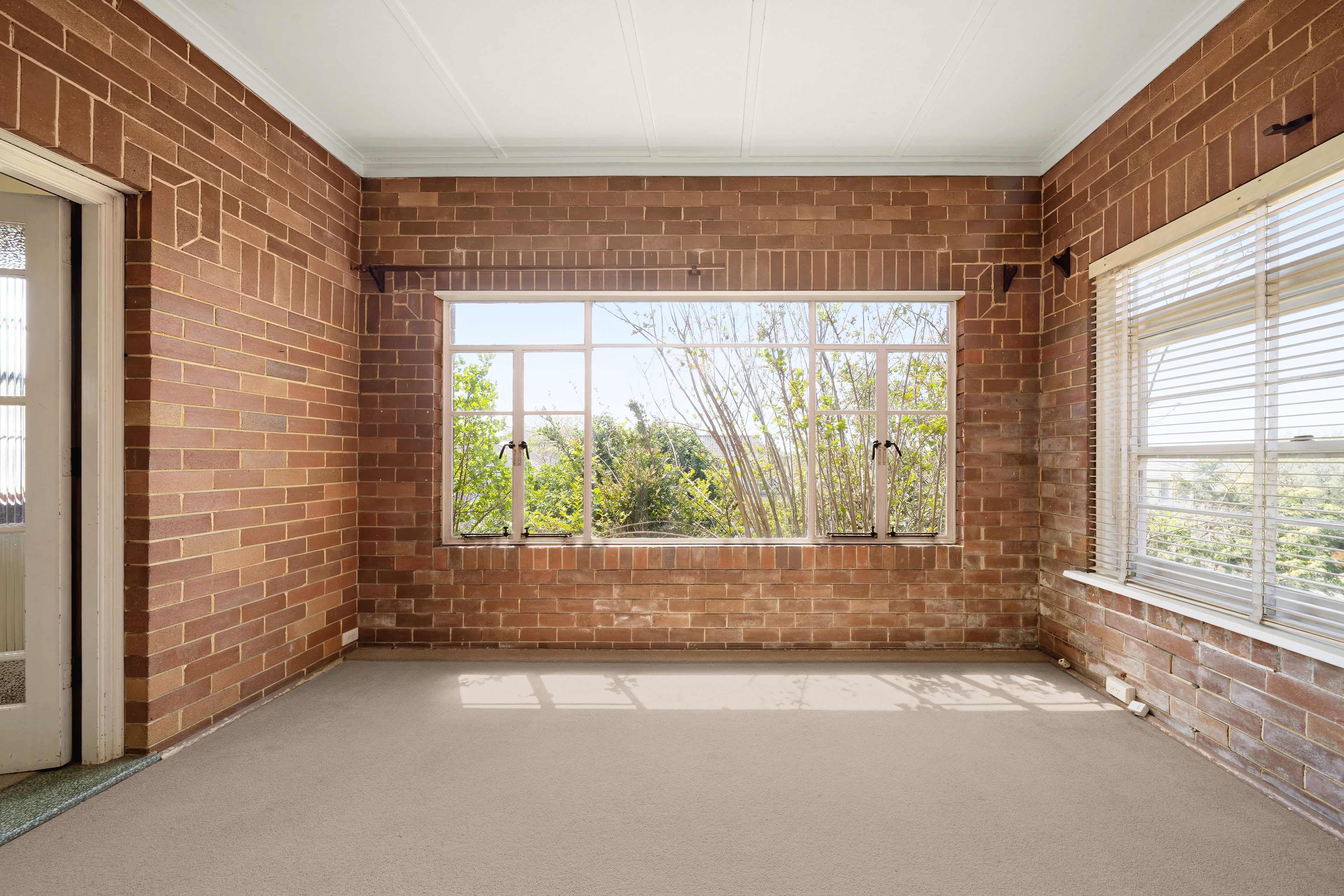 12 Aubrey Road — photo 6 of 14