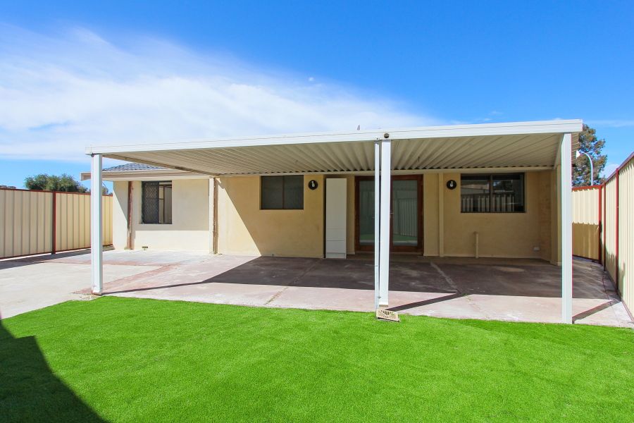 2/27 Maguire Avenue, Beechboro, WA 6063