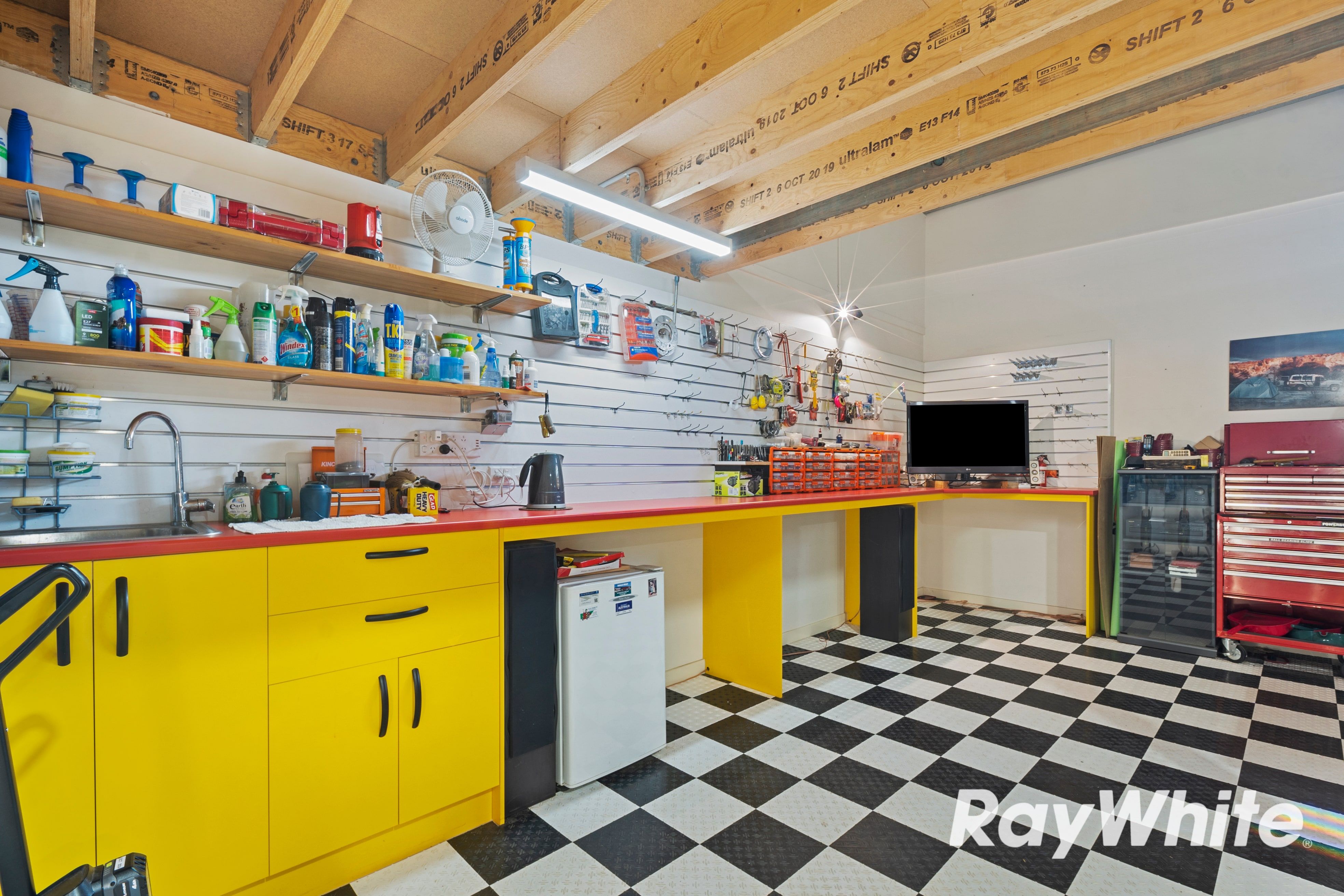 8 Laceby Court — photo 15 of 19