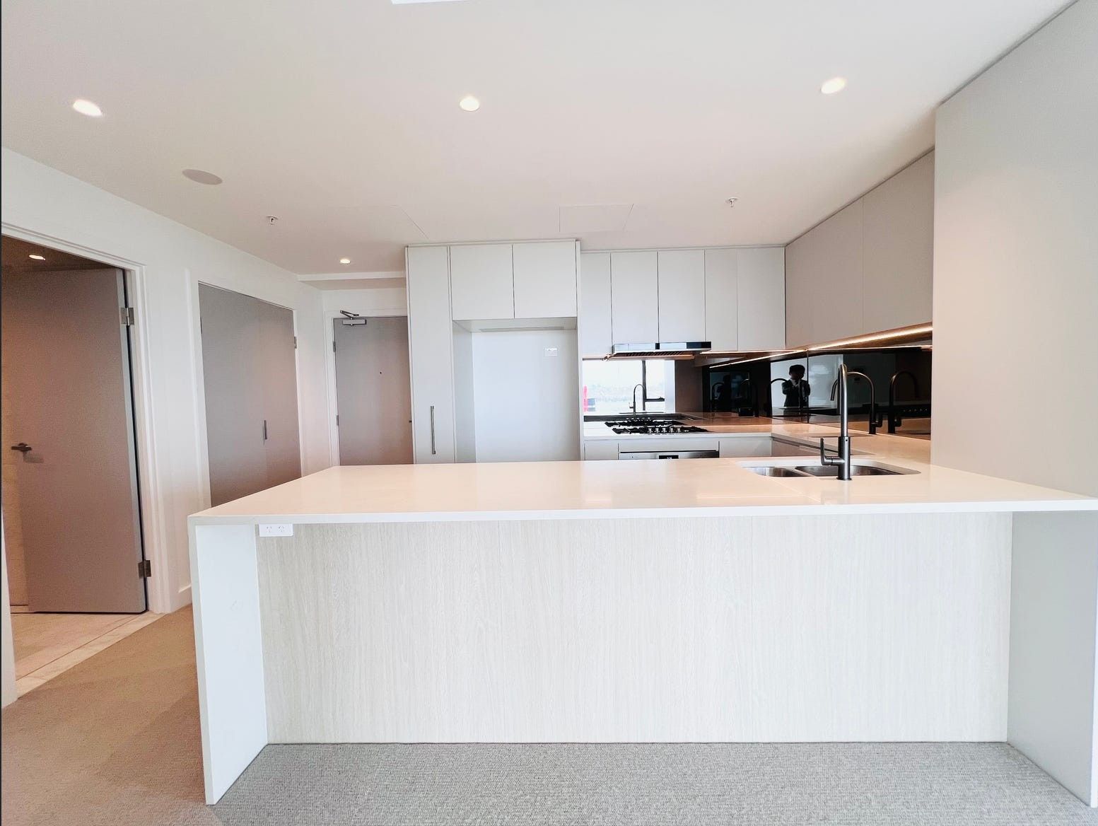 901/36 Walker Street — photo 3 of 10