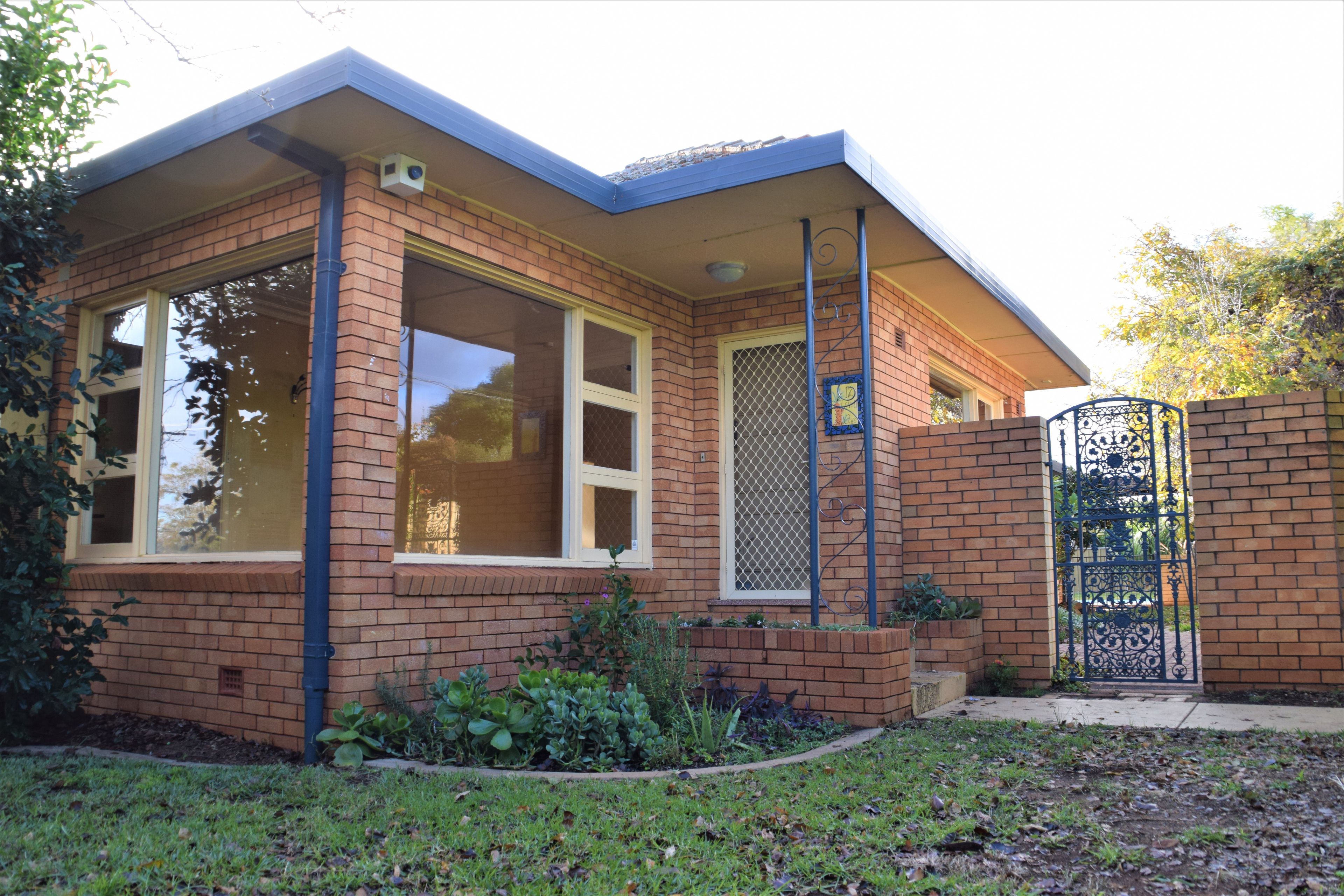 12 Lovett Avenue, Dubbo NSW 2830