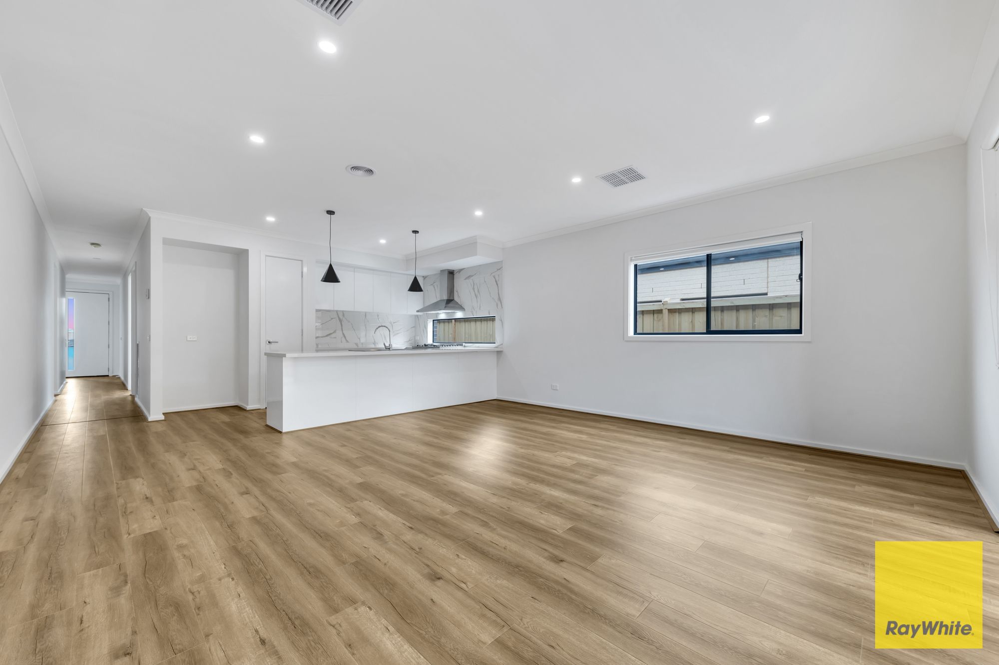 3 Camelon Avenue — photo 5 of 14
